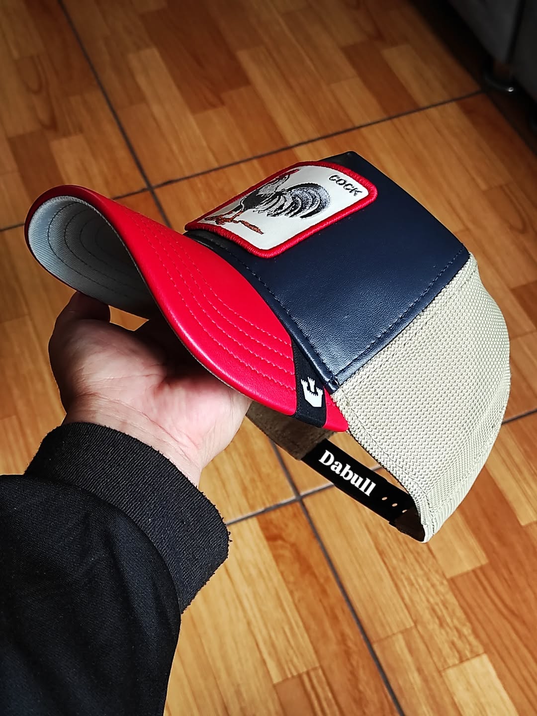 Gorra trucker The Farm de Goorin Bros, Shleather Cock, gallo, azul marino y rojo