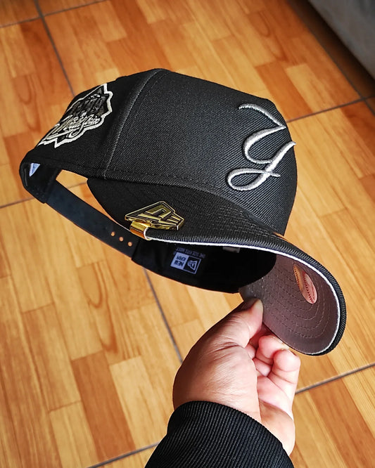 New Era Gorra Ajustable Negra New York Yankees World Series 1999 Liquid Titanium 9Forty A-Frame