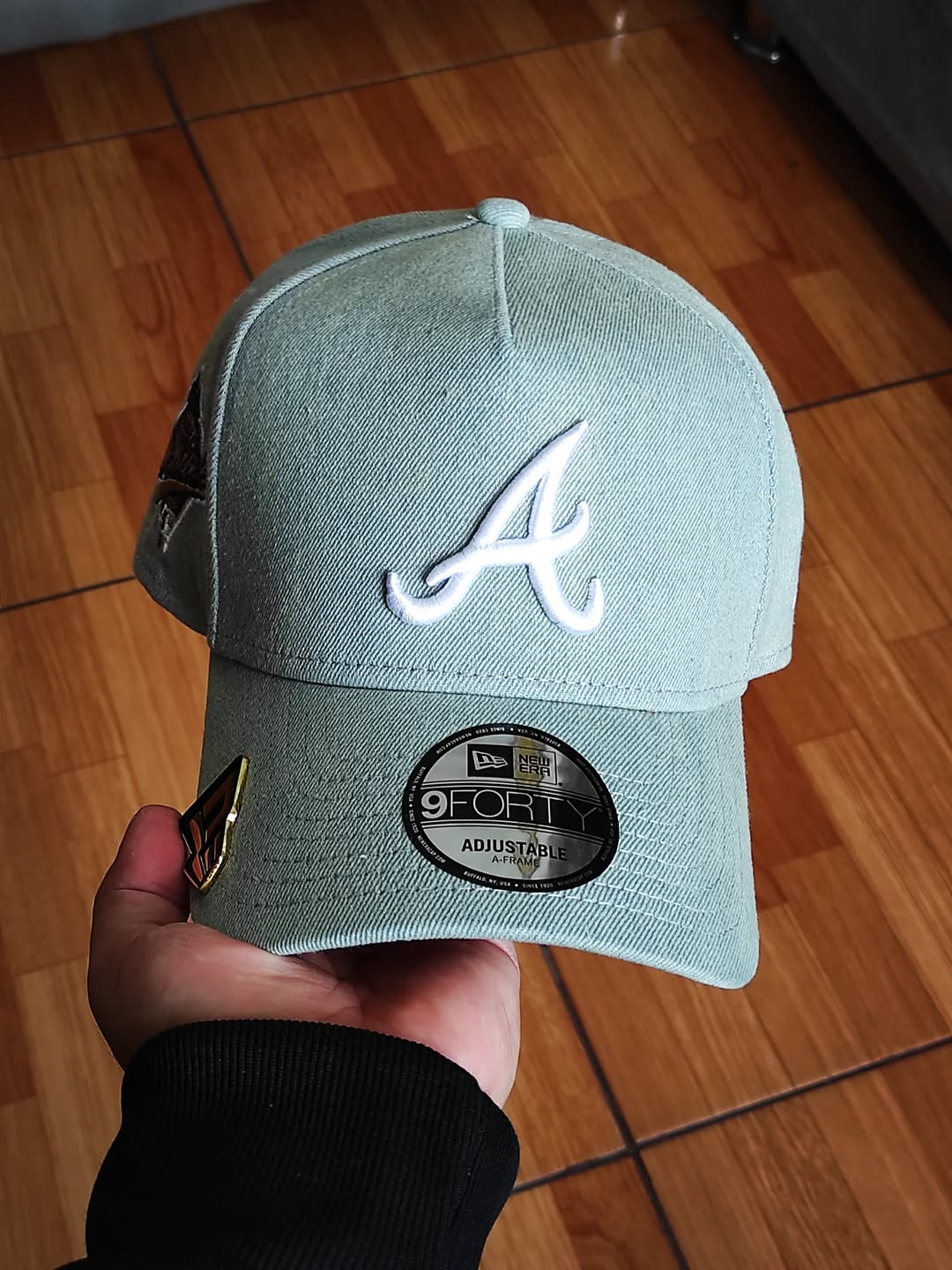 Gorra ajustable 9FORTY A-Frame 'Denim White' de los Atlanta Braves
