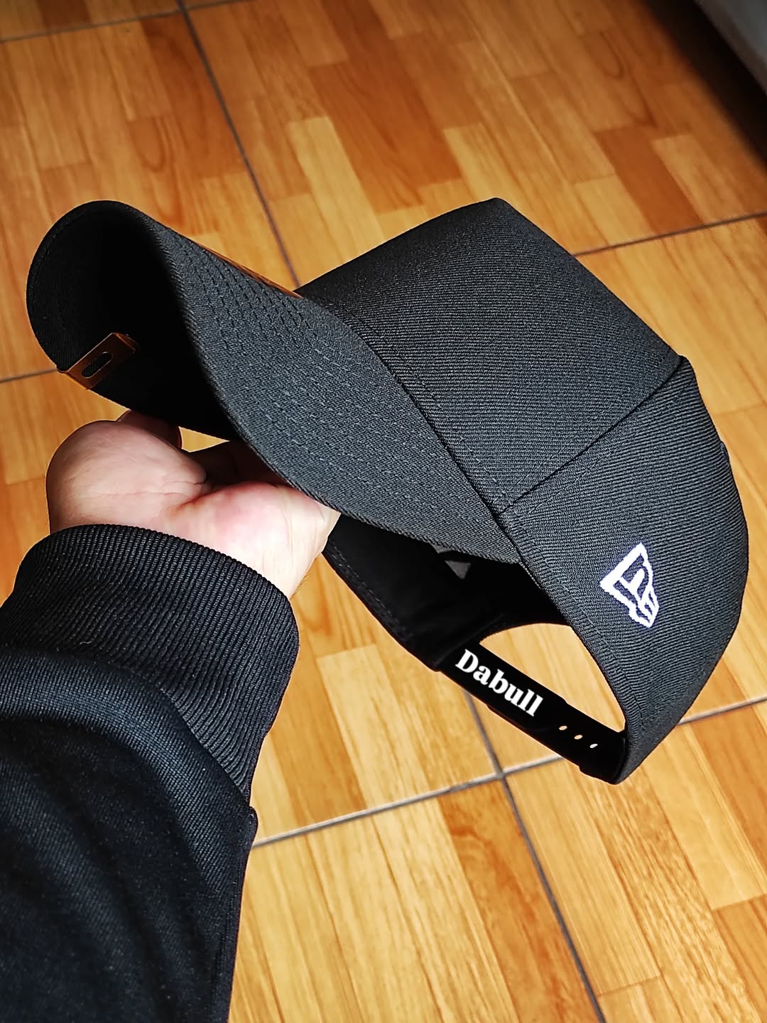 Gorra New Era Essential negra 9Forty A-Frame