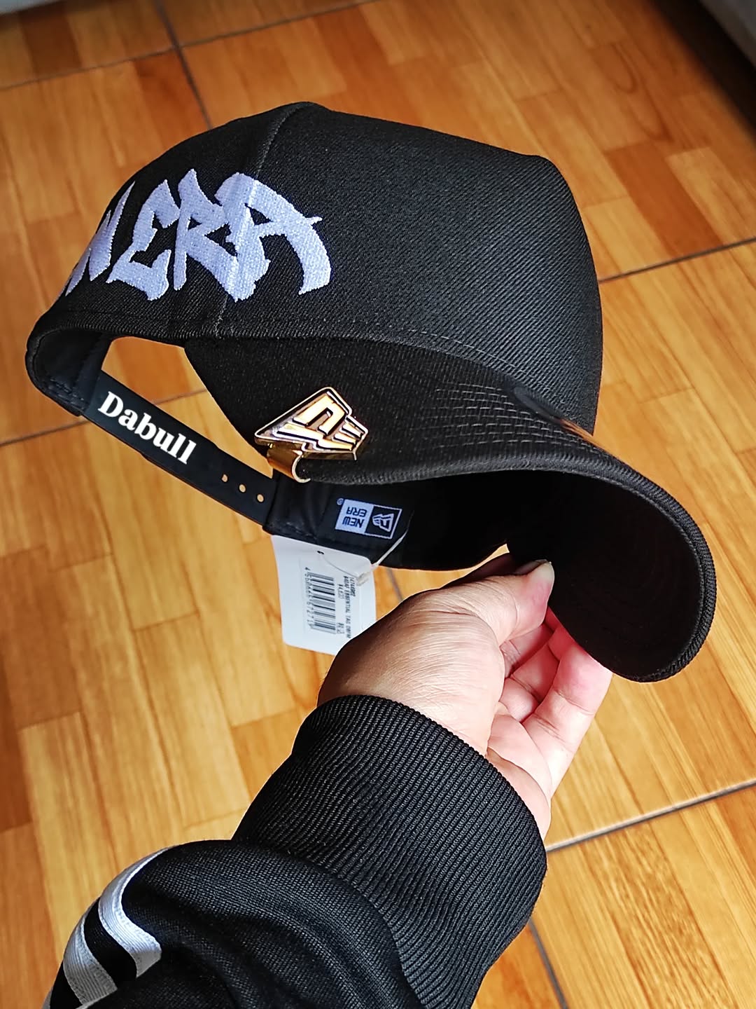 Gorra New Era Essential negra 9Forty A-Frame