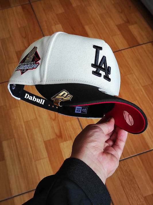 Gorra snapback A-Frame SP 9Fifty Los Angeles Dodgers Chrome Black 2 Tone Campeones Serie Mundial 2024