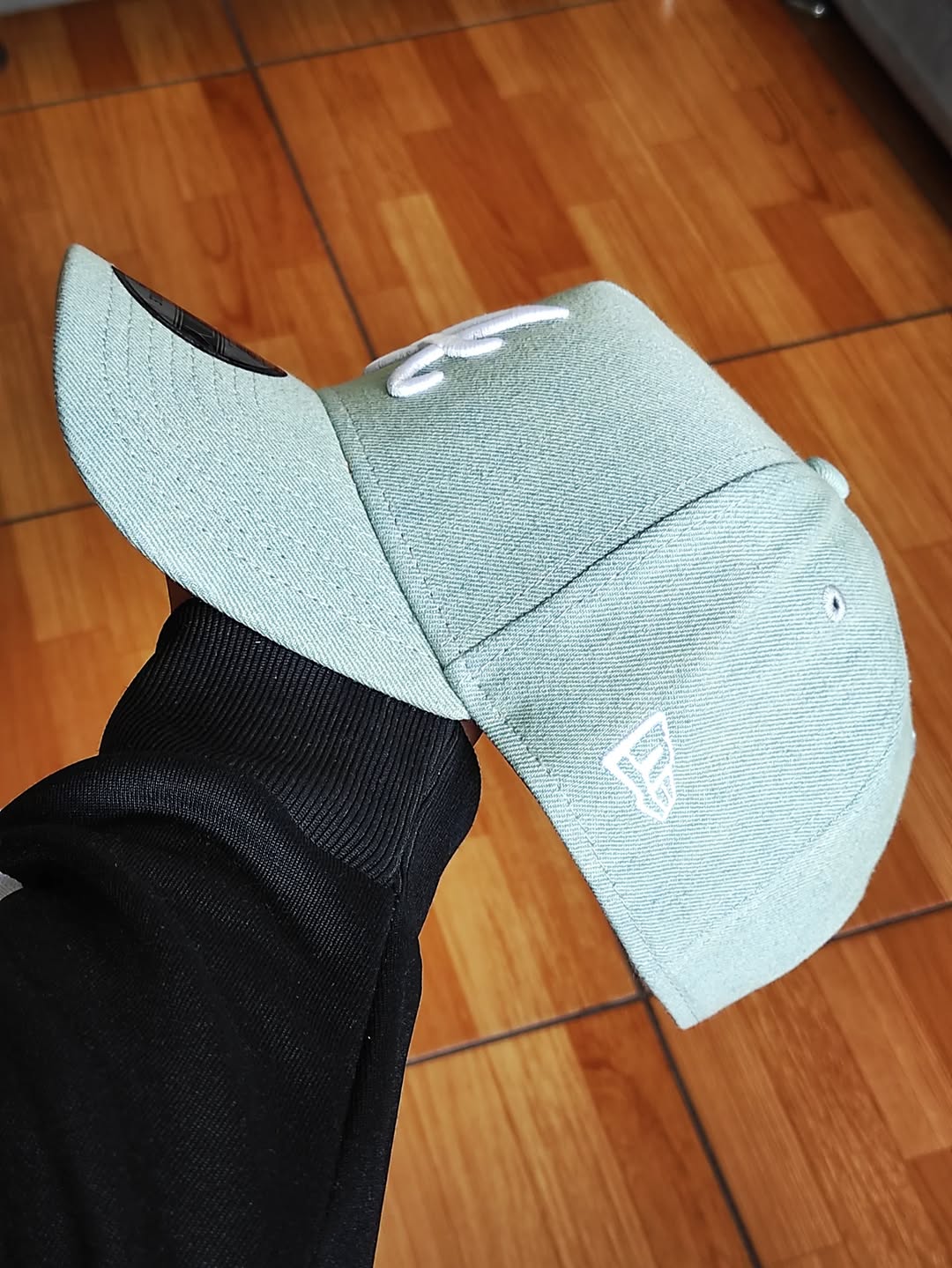 Gorra ajustable 9FORTY A-Frame 'Denim White' de los Atlanta Braves