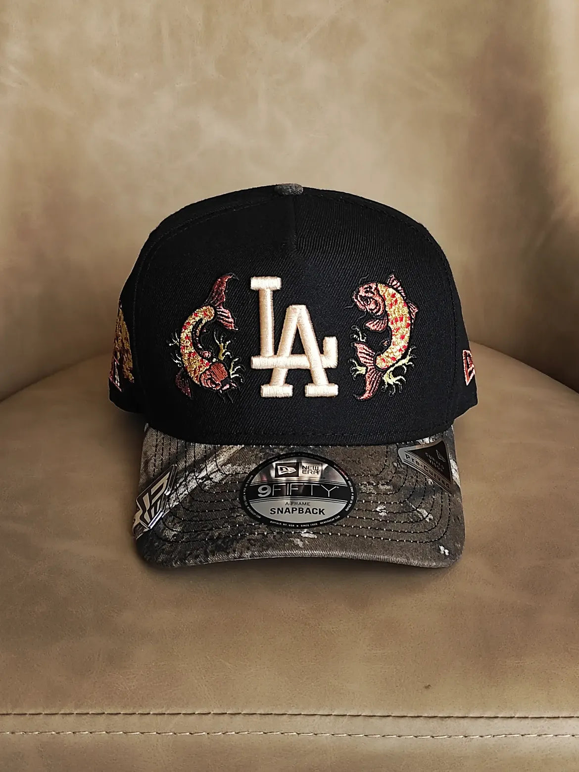 New Era Los Angeles Dodgers Tokyo Series Koi Black Two Tone Edition 9Fifty A Frame Snapback Hat