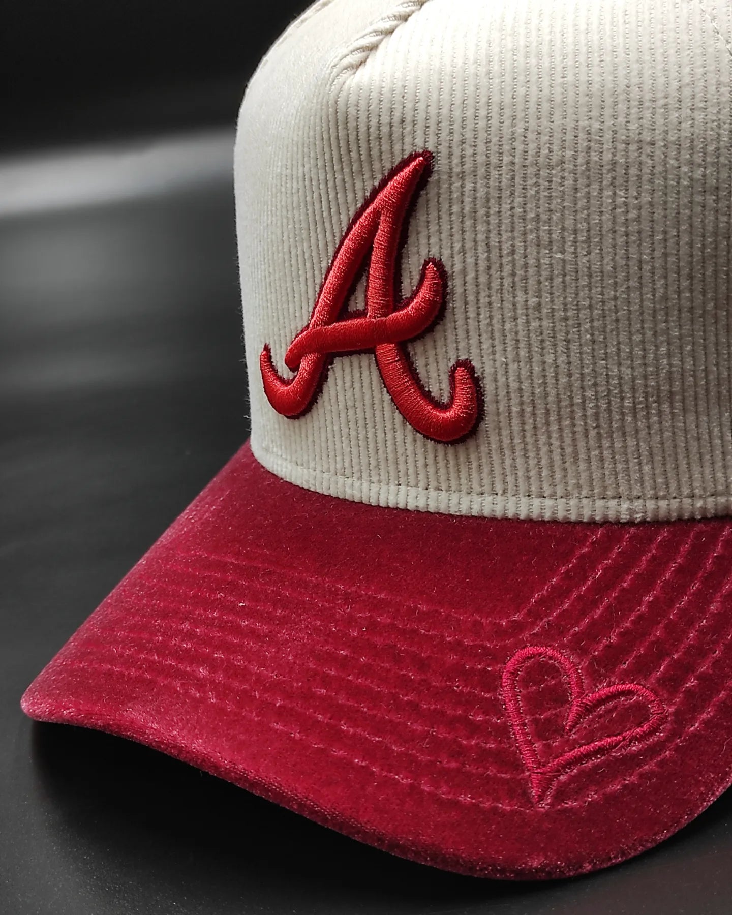 Gorra Newera Atlanta Braves Corduroy velvet 9 forty aframe Snapback