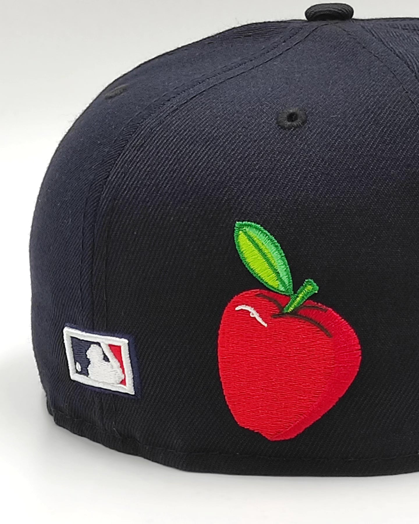 New Era New york yankees liberty navy edition 59fifty fitted cap apple