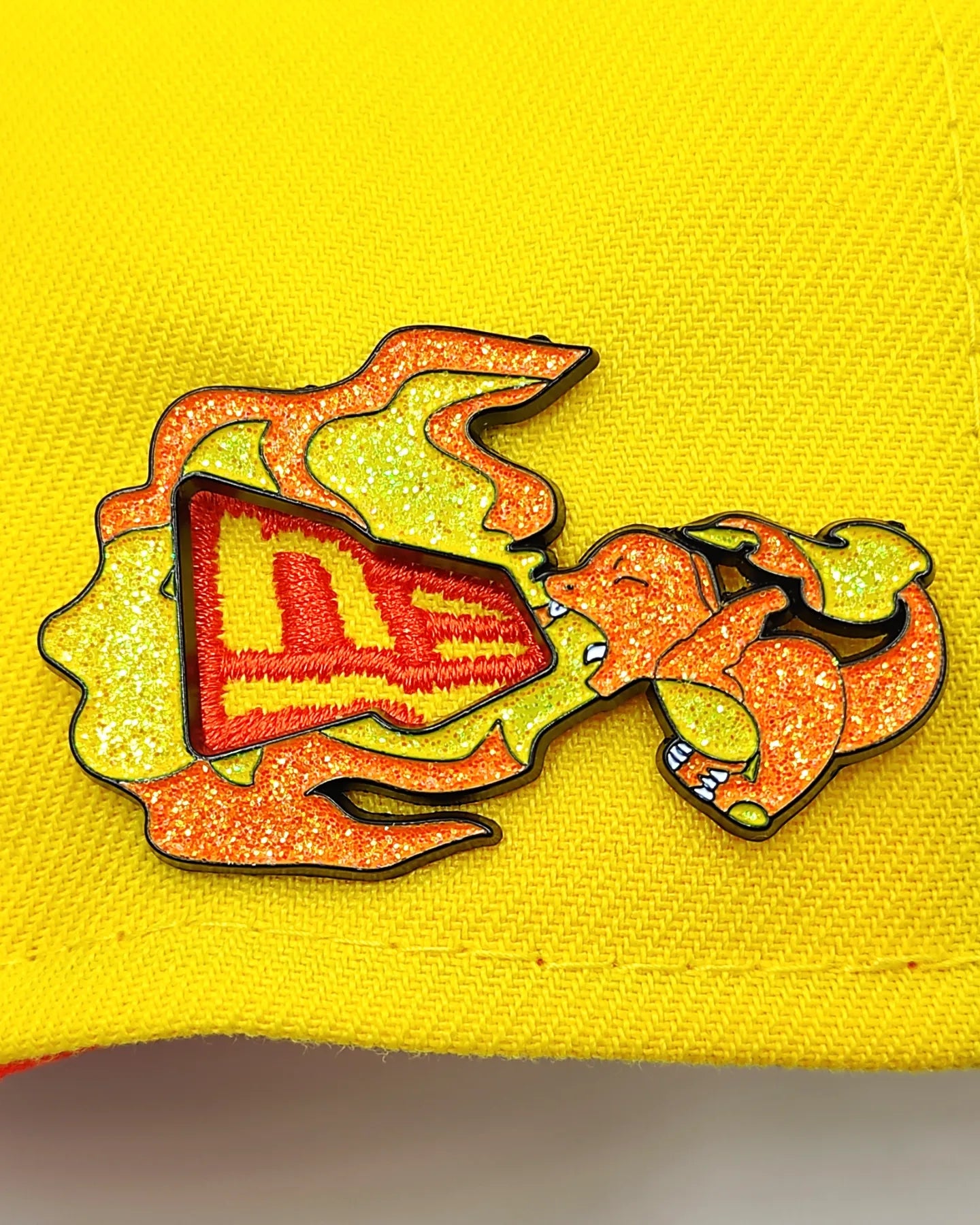 PIN DE METAL CHARMANDER POKÉMON