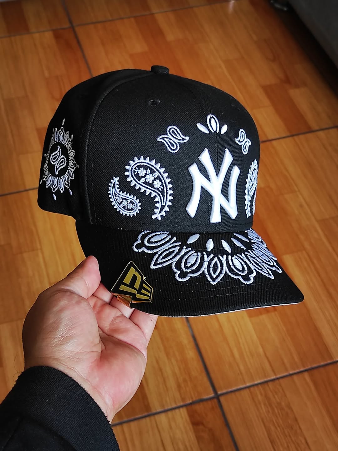 New era New York Yankees paisley negra 59FIFTY