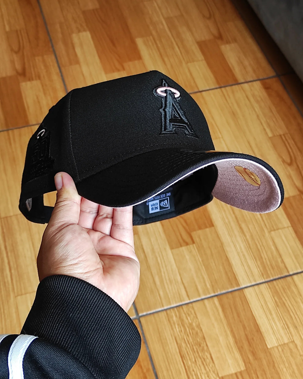 New Era Anaheim Angels 50th Anniversary Black uv pink 9Forty A-frame Snapback
