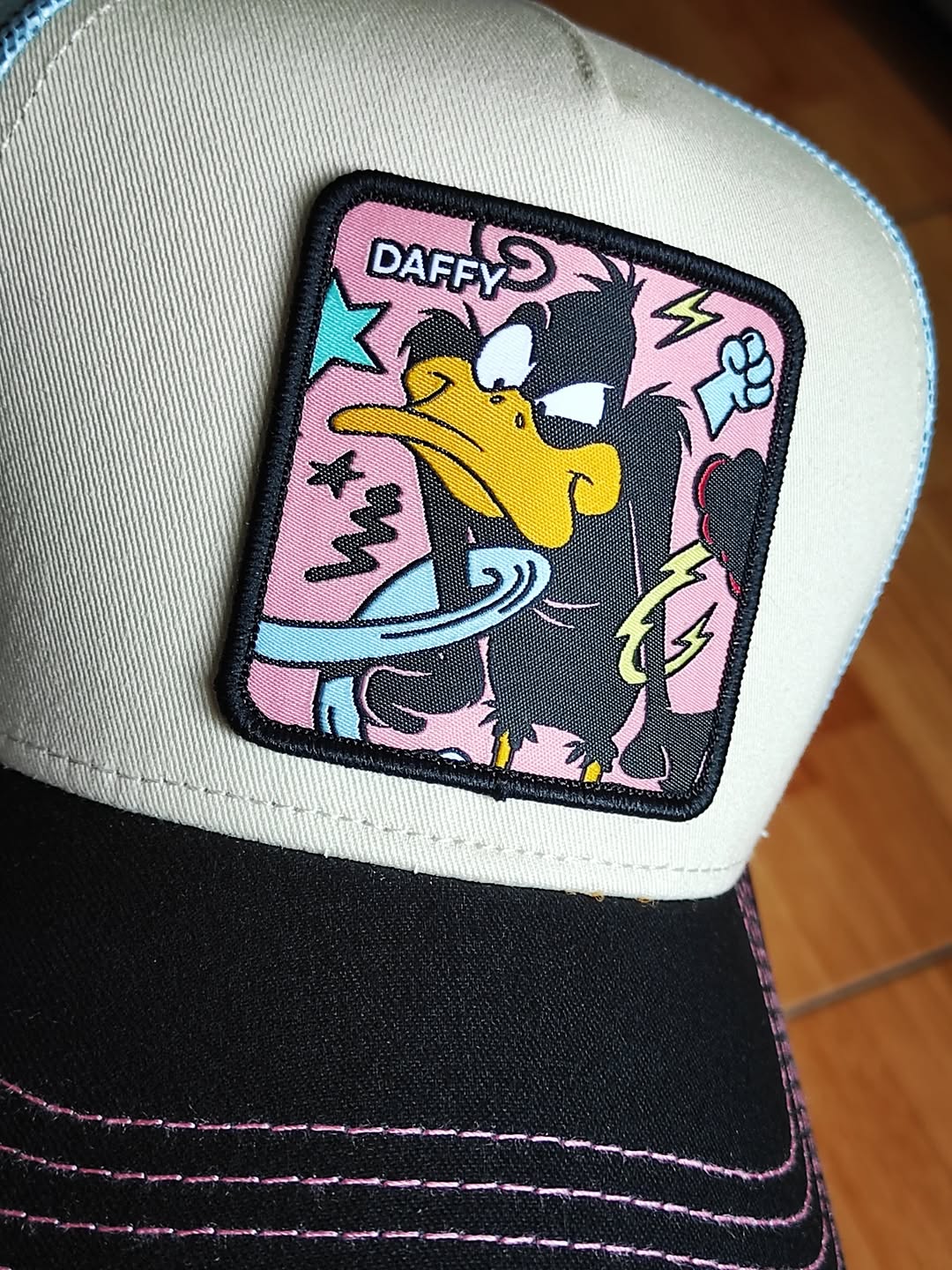Capslab Looney Tunes Daffy Beige Trucker Snapback Hat