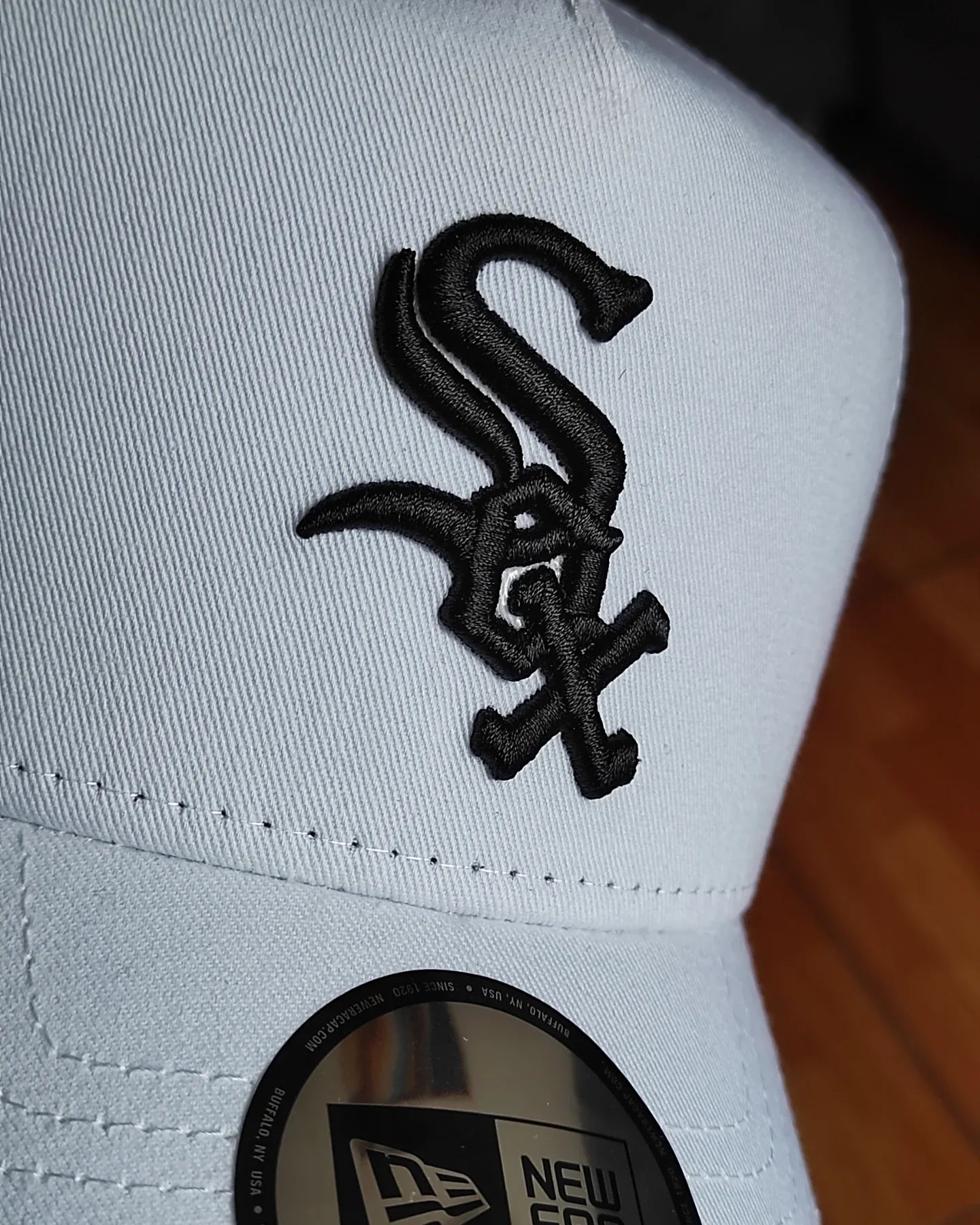 Gorra trucker a-frame blanca/negra New Era Chicago White Sox