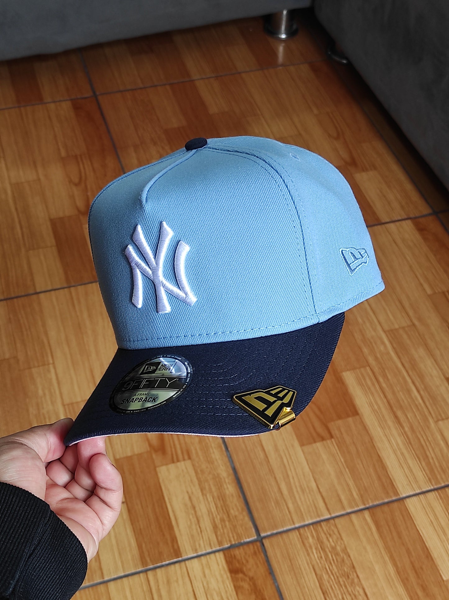 New Era New York Yankees Serie Mundial 1999 AZUL/Celeste Bicolor 9FIFTY A-FRAME Snapback