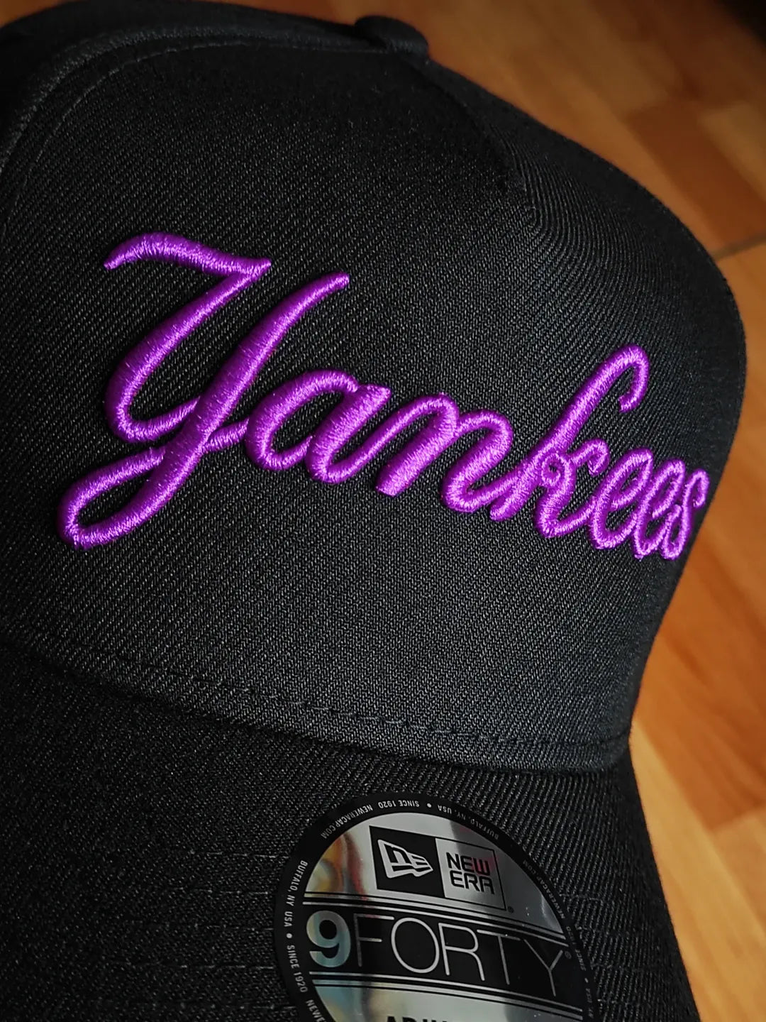 New Era New York Yankees Script World Series 1999 negro púrpura 9Forty gorra A-frame Snapback