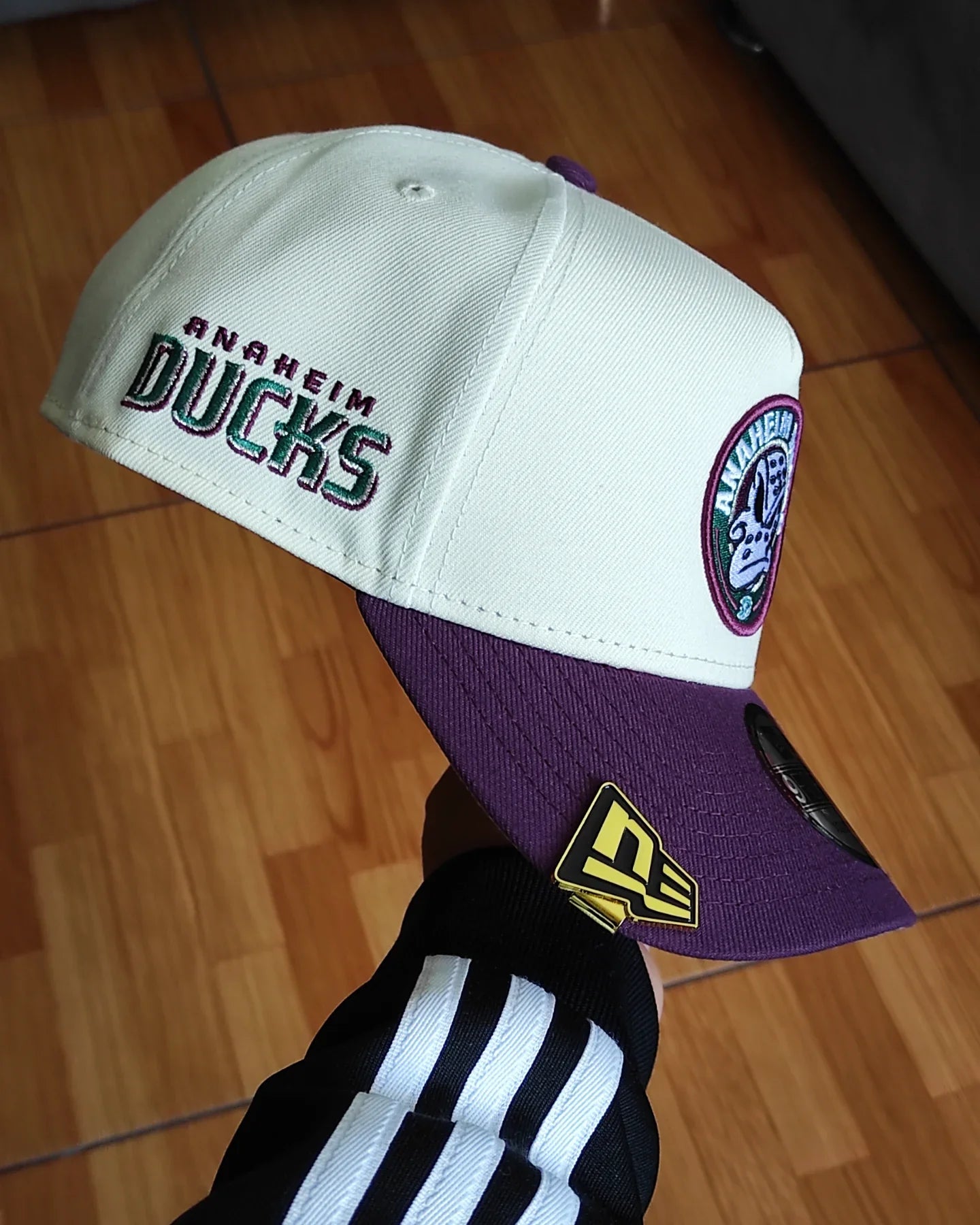 Gorra snapback New Era Anaheim Ducks Chrome Two Tone Edition 9Forty A Frame