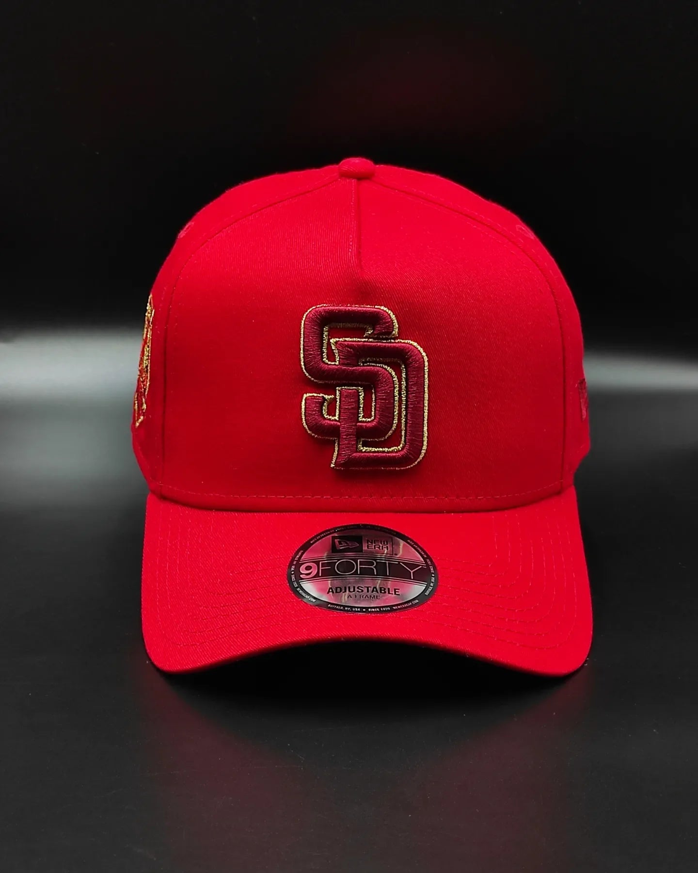 New Era San Diego Padres Año del Dragón 9 FORTY AFRAME color rojo🐉🈵