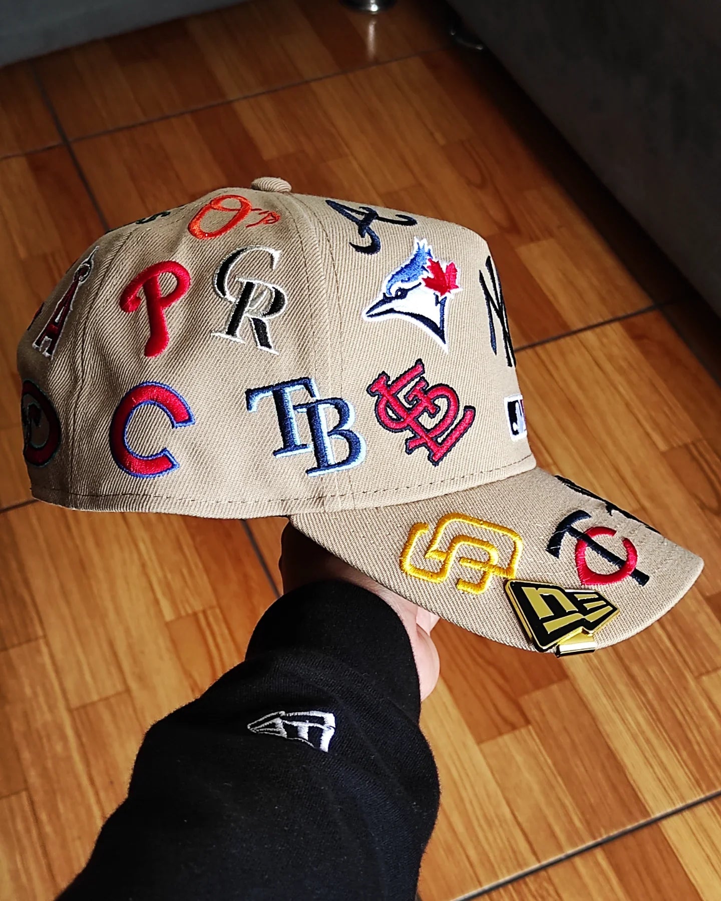 Gorra New Era MLB 'All Over' 9FORTY A-Frame con broche ajustable