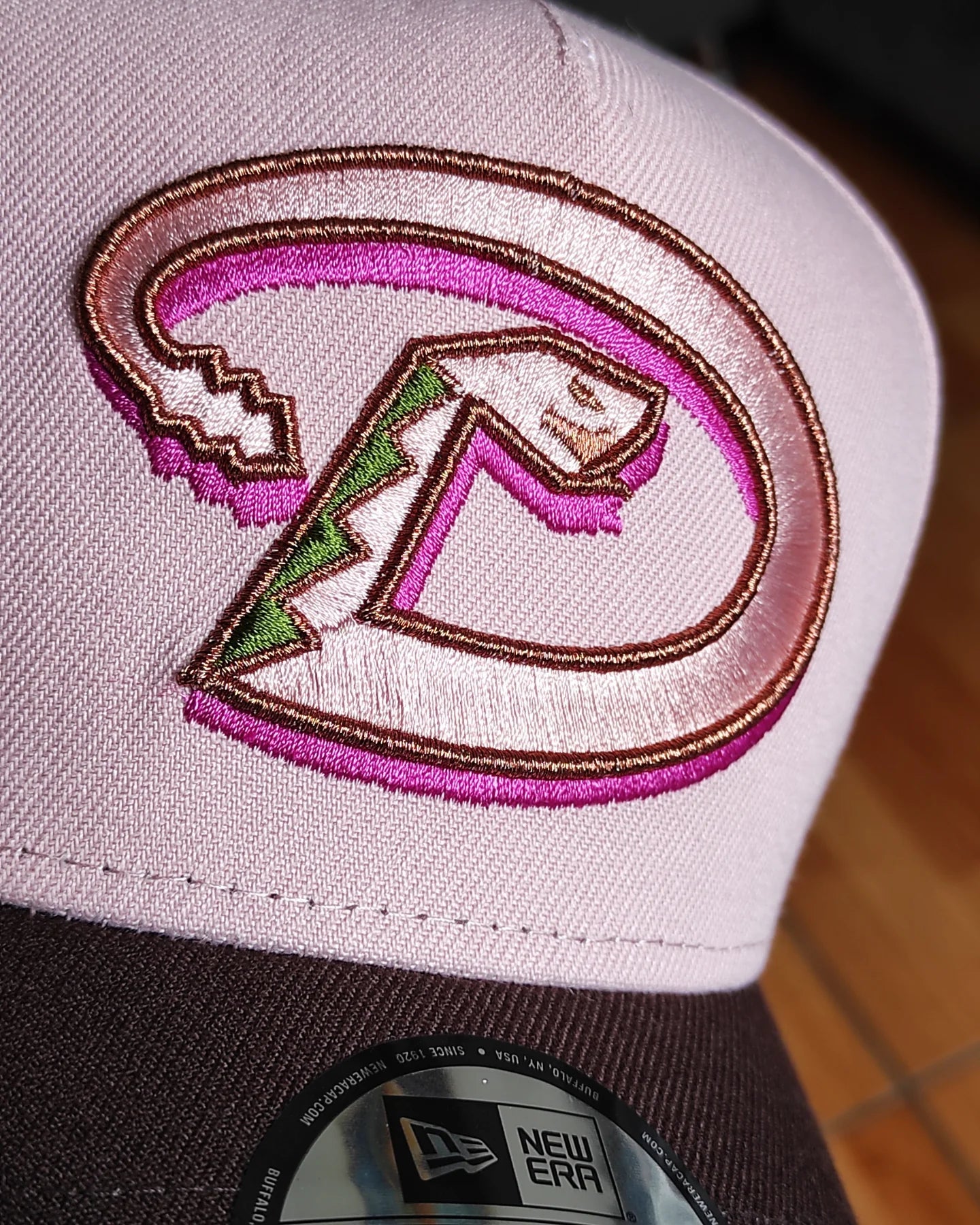 Gorra con broche New Era Arizona Diamondbacks de la temporada inaugural de 1998, rosa y marrón, modelo 9FORTY A Frame 🍨