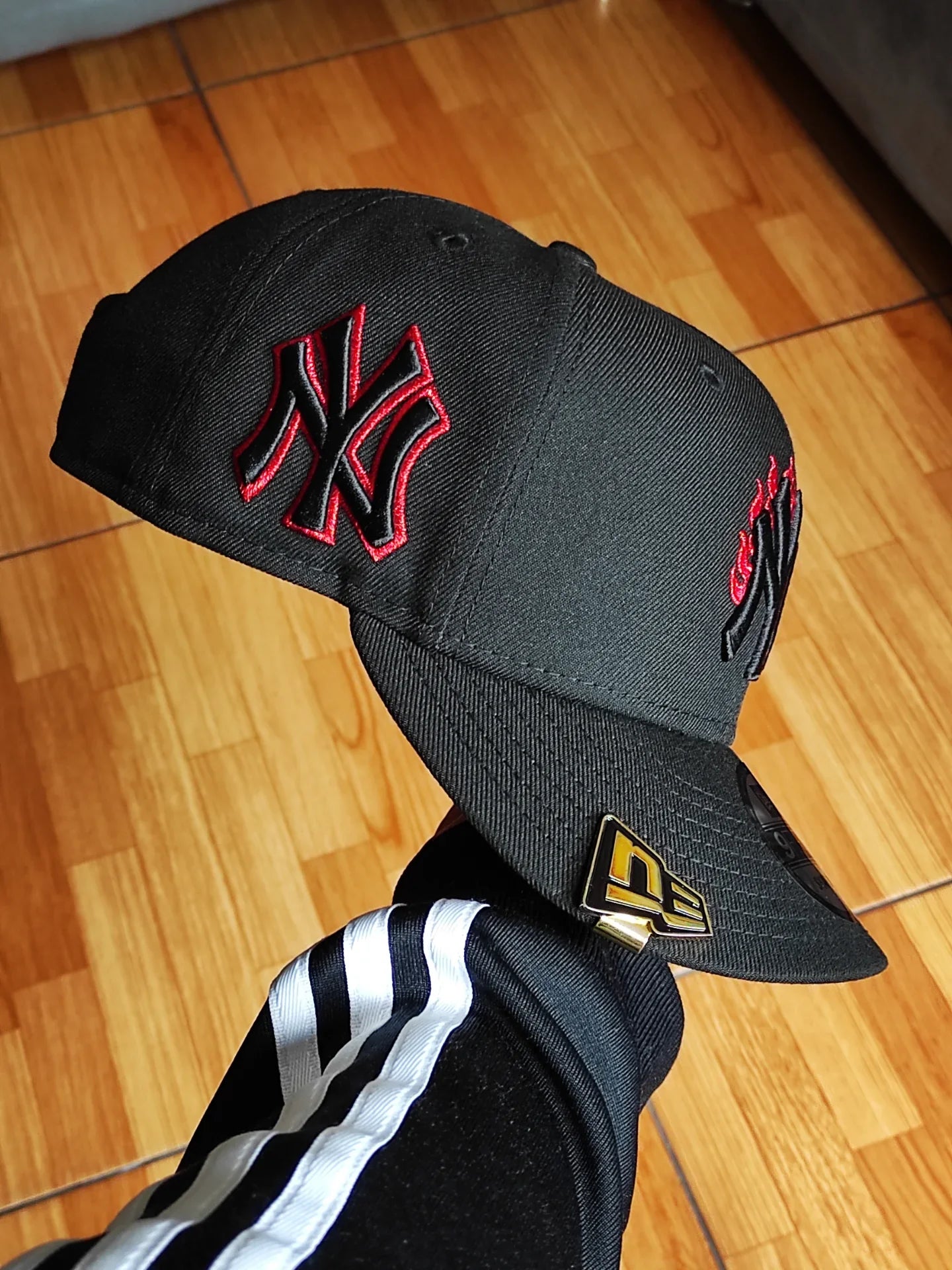 Gorra snapback 9FIFTY New Era New York Yankees llama 🔥 edición negra