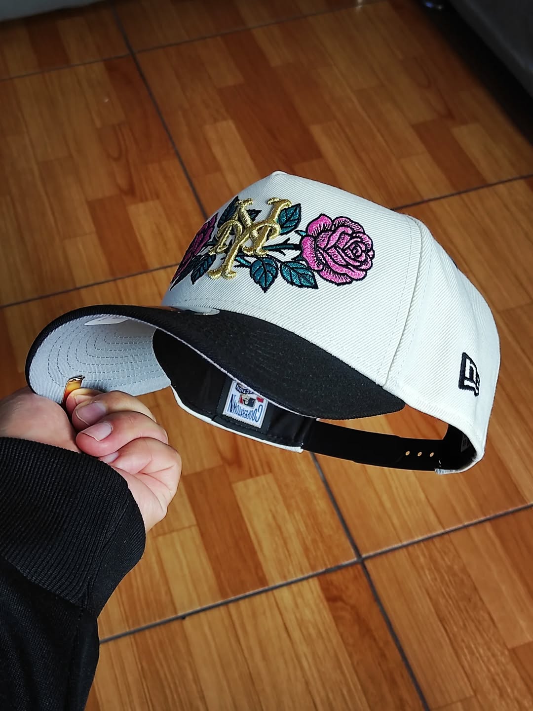 New Era New York Mets World Series 1969 Rose Chrome Two Tone Edition 9Forty A Frame Snapback