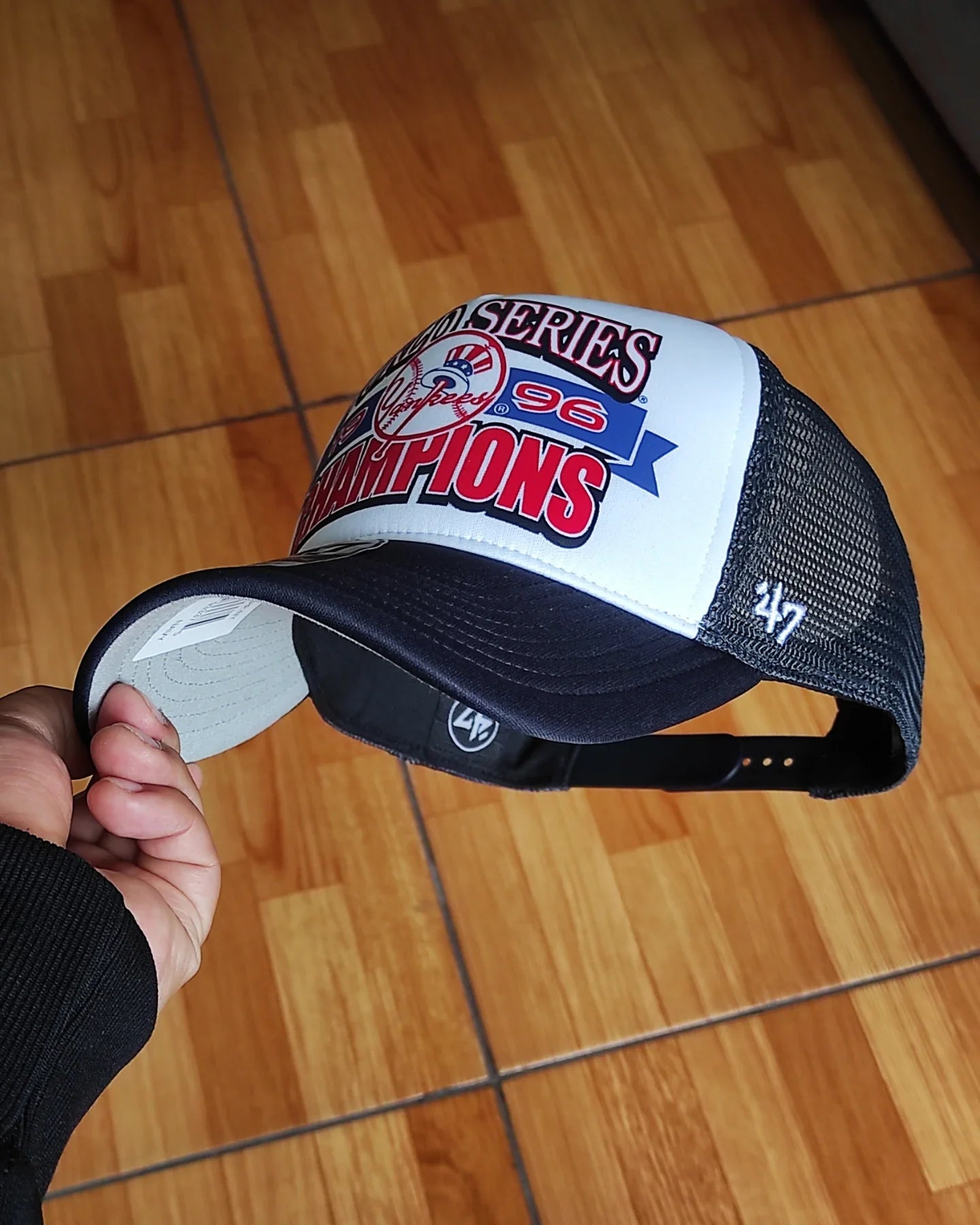Gorra trucker 47 Brand New York Yankees World Series azul marino con espuma y cierre a presión