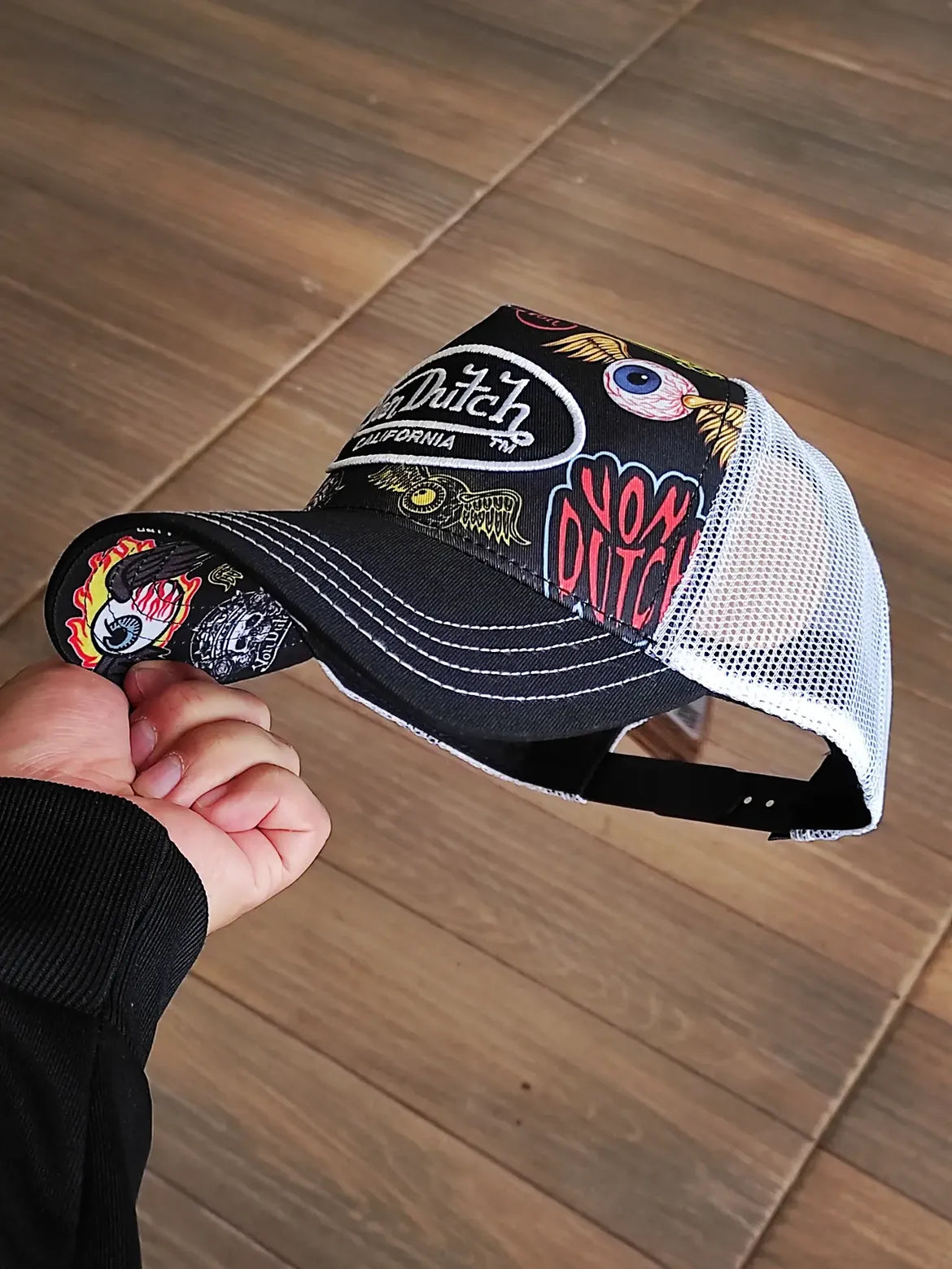 Von dutch trucker cap multilogo