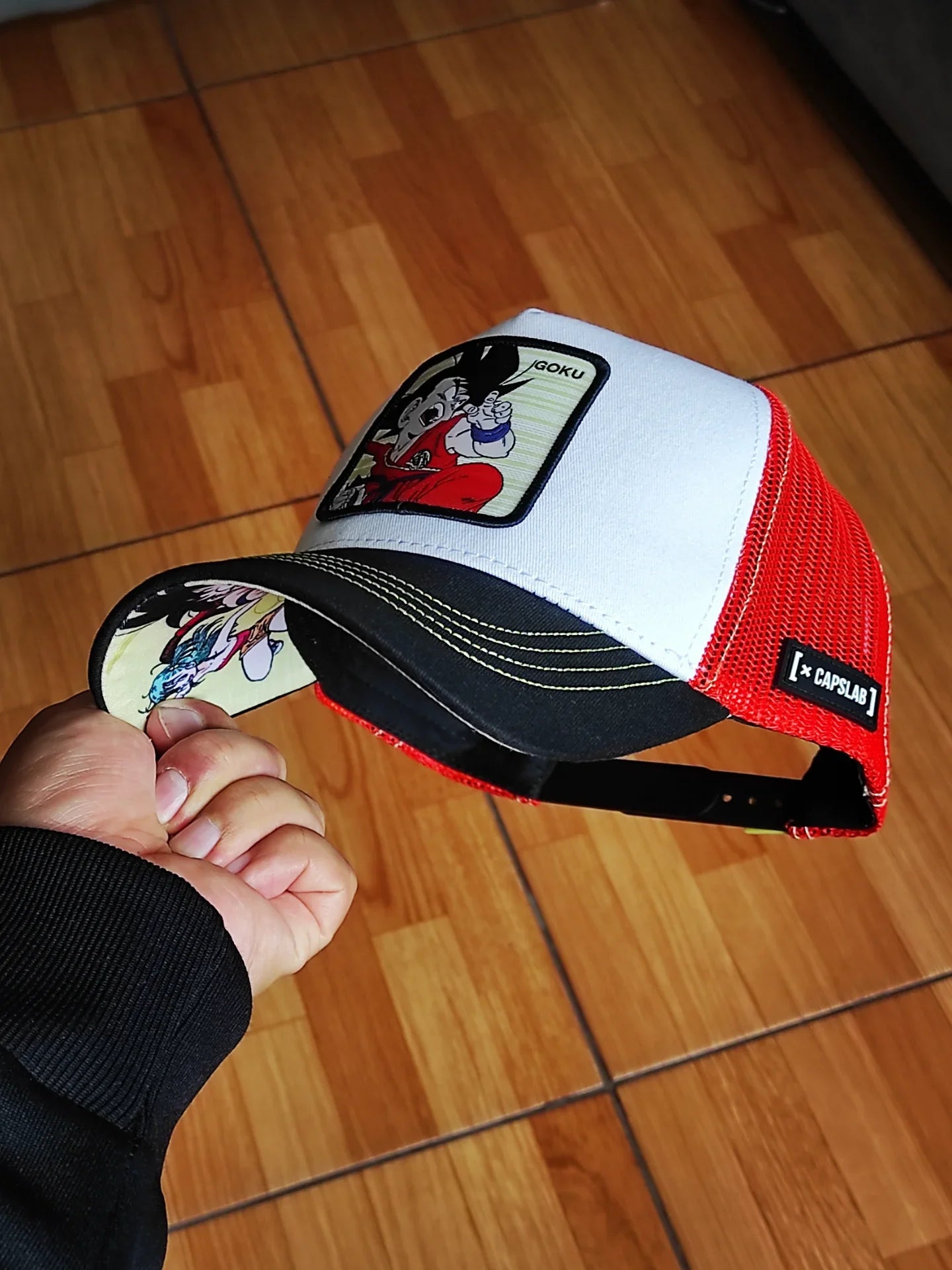 Gorra Trucker Snapback Goku Dragon Ball de Capslab