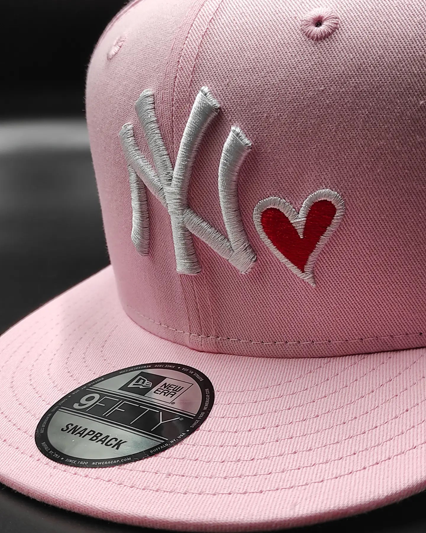New Era New York Yankees Serie Mundial de 1999 colección corazón ❤️ Gorra 9Fifty Snapback