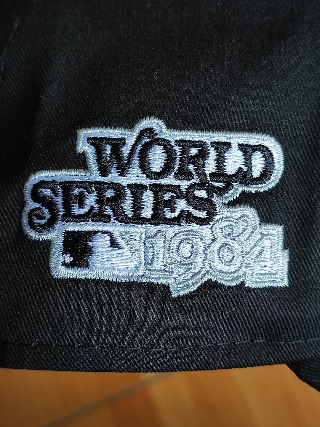 Gorra negra ajustable 9FORTY A-FRAME Snapback con el logo gótico de los Detroit Tigers de la nueva era