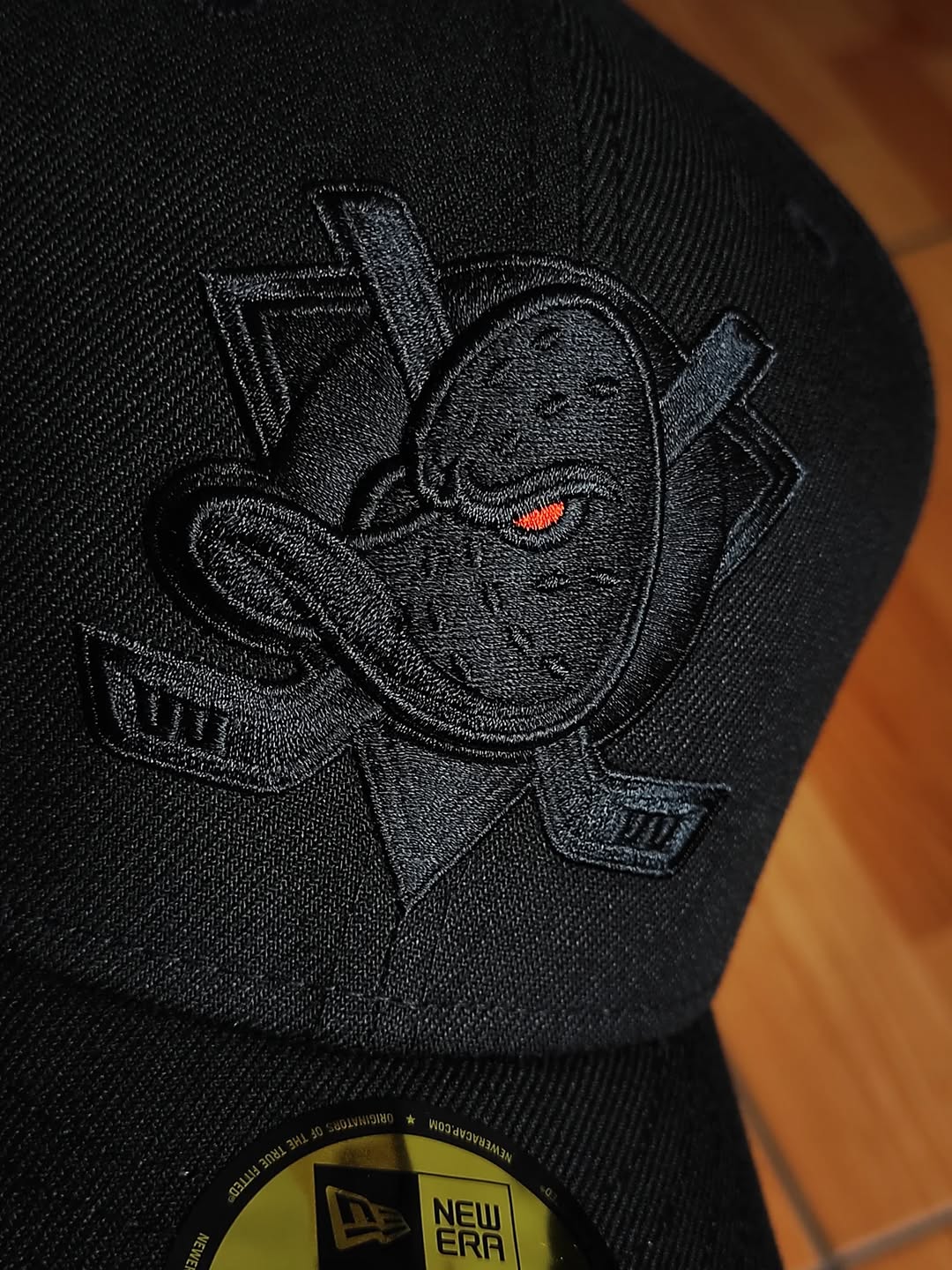 Gorra ajustada 59Fifty New Era Anaheim Ducks 30th Anniversary Blackout Orange Laser Prime Edition