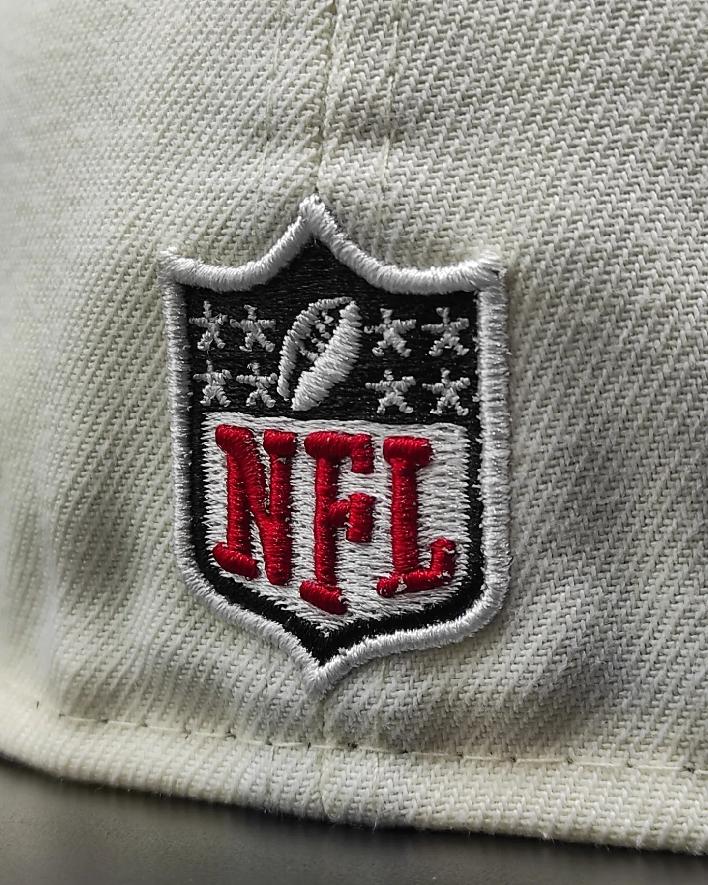 Gorra ajustada 59Fifty New Era Tampa Bay Buccaneers 30.º aniversario edición Cream Dome