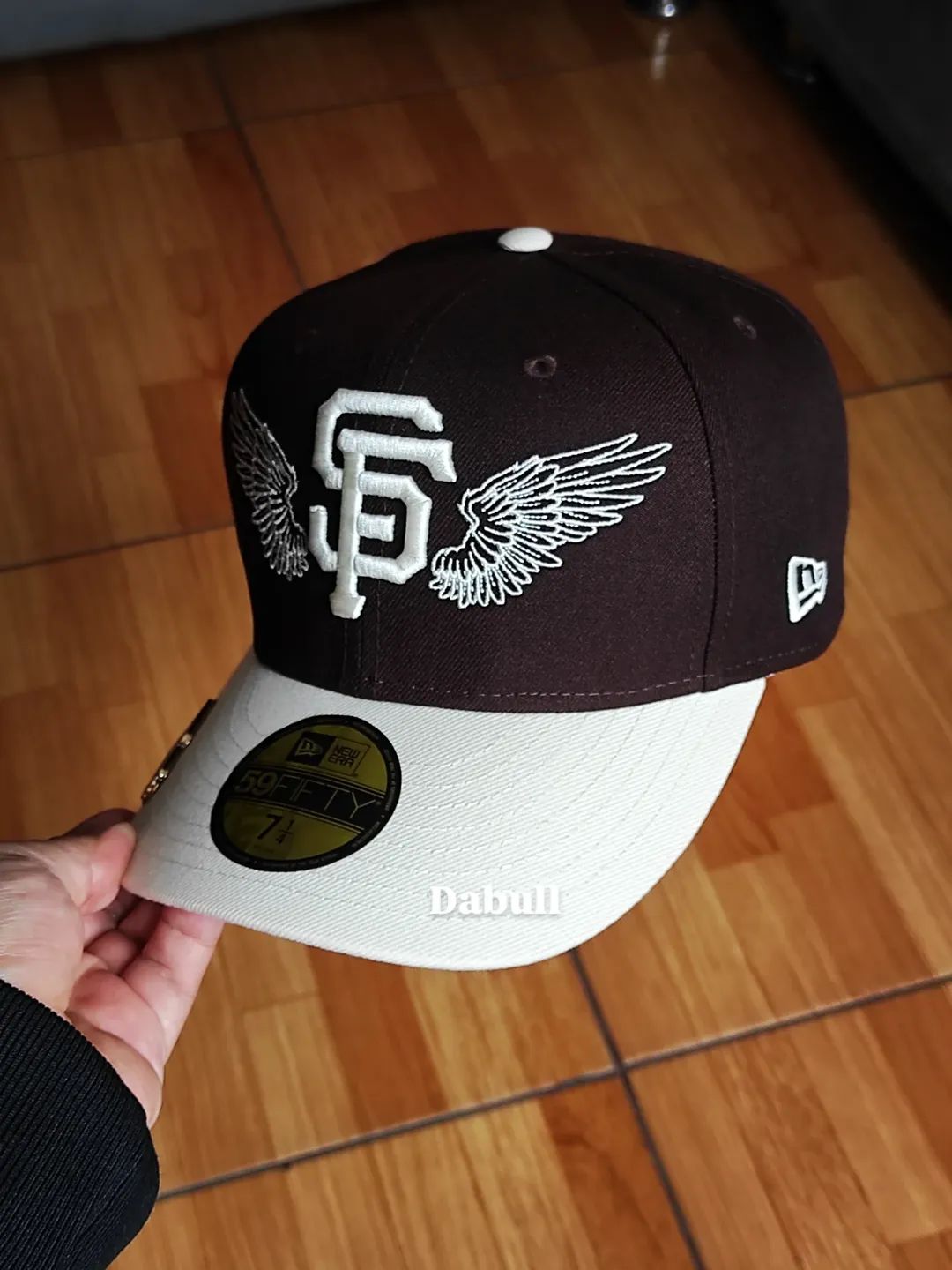 Gorra San Francisco Giants MLB Team Wings 59FIFTY Ajustada Marrón Oscuro