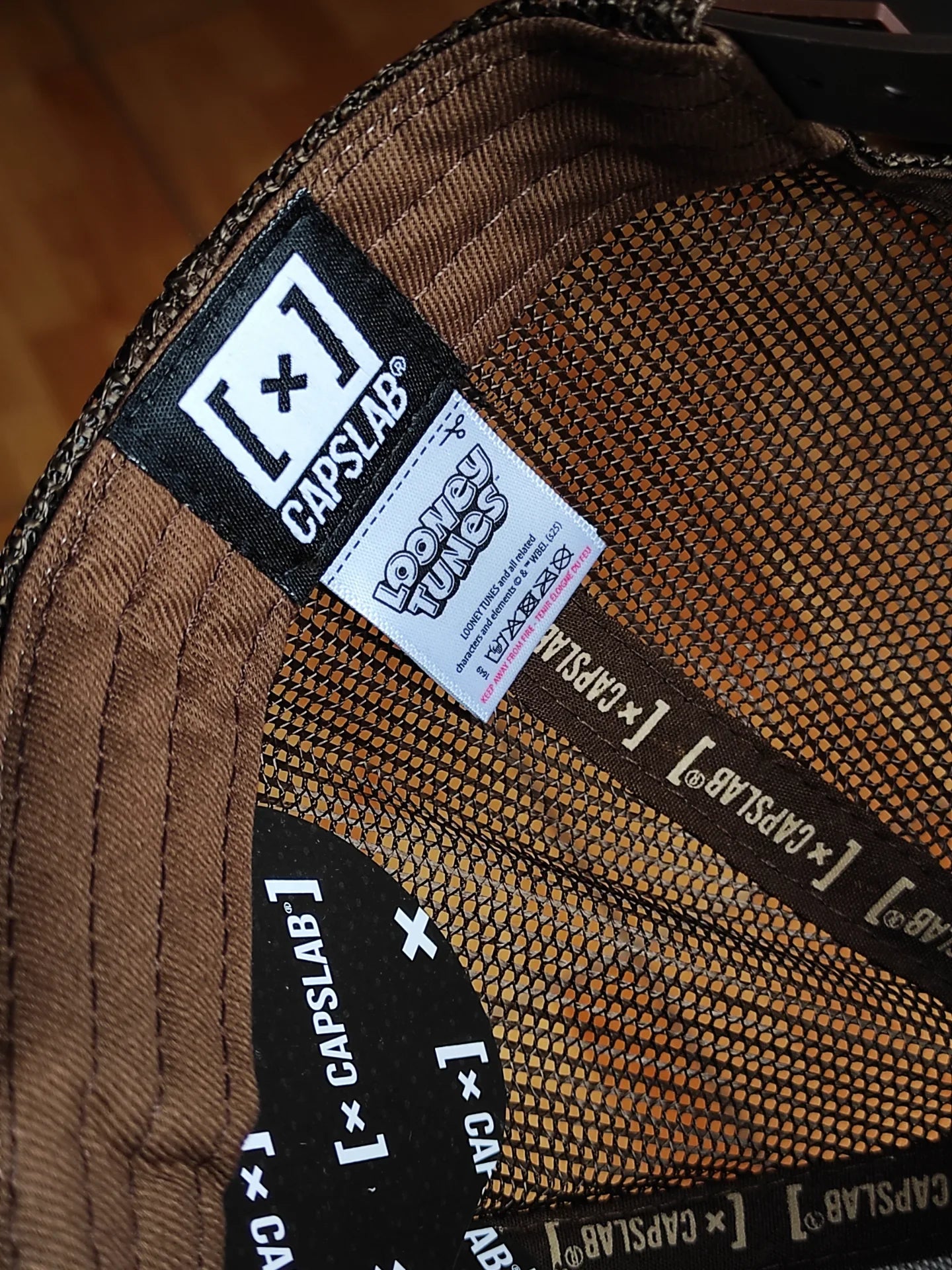 Gorra CAPSLAB Tazmania Trucker