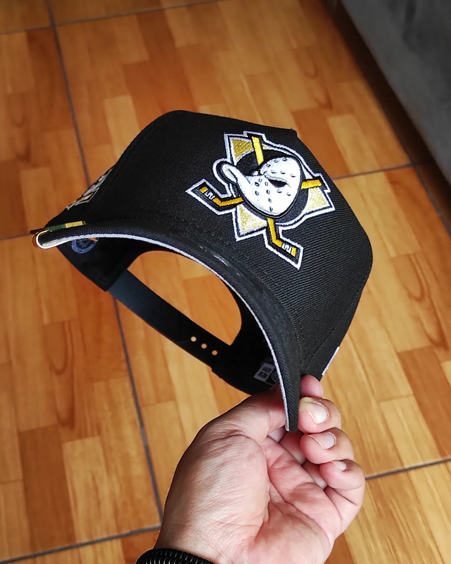 Gorra Anaheim Ducks 30th Anniversary Black Classic 9Forty A Frame Snapback de New Era
