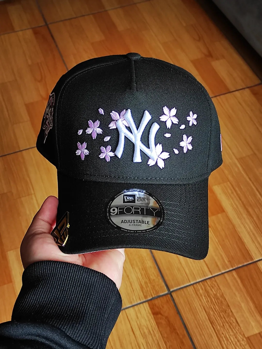 New Era New York Yankees world series sakura🌸  BLACK 9forty a frame