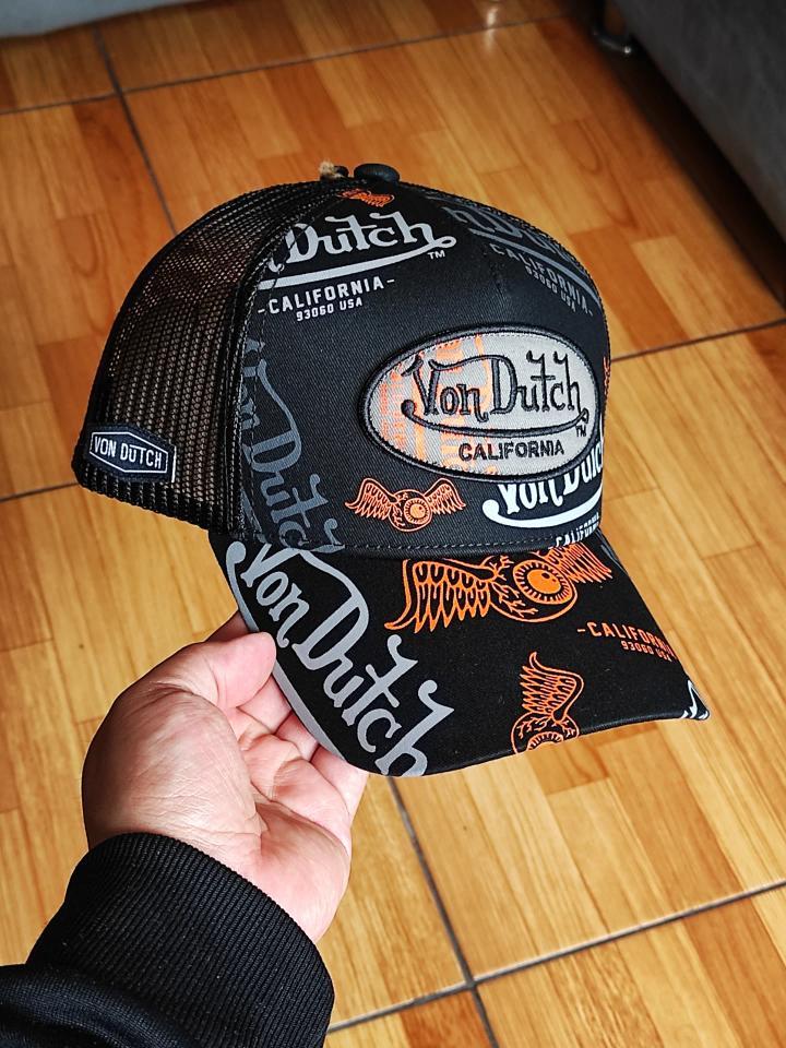 Gorra Von Dutch trucker multilogo edición negra