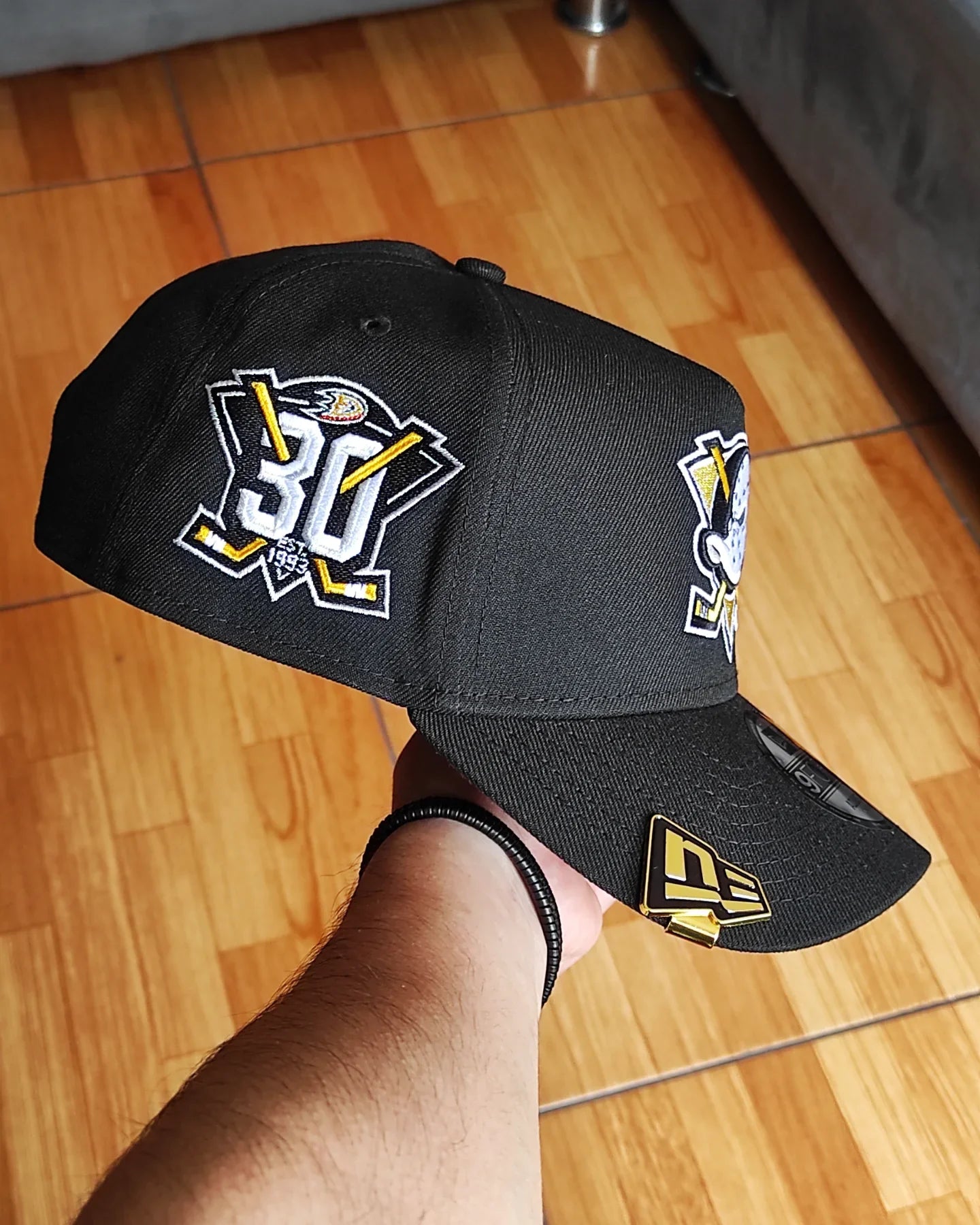 Gorra Anaheim Ducks 30th Anniversary Black Classic 9Forty A Frame Snapback de New Era