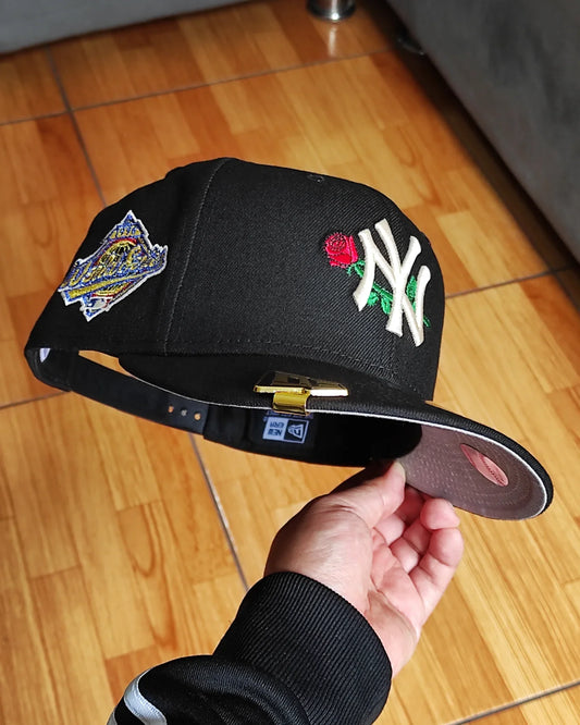 New Era New York Yankees Rosa 🌹 Serie Mundial de 1996 - Gorra Snapback 9 Fifty