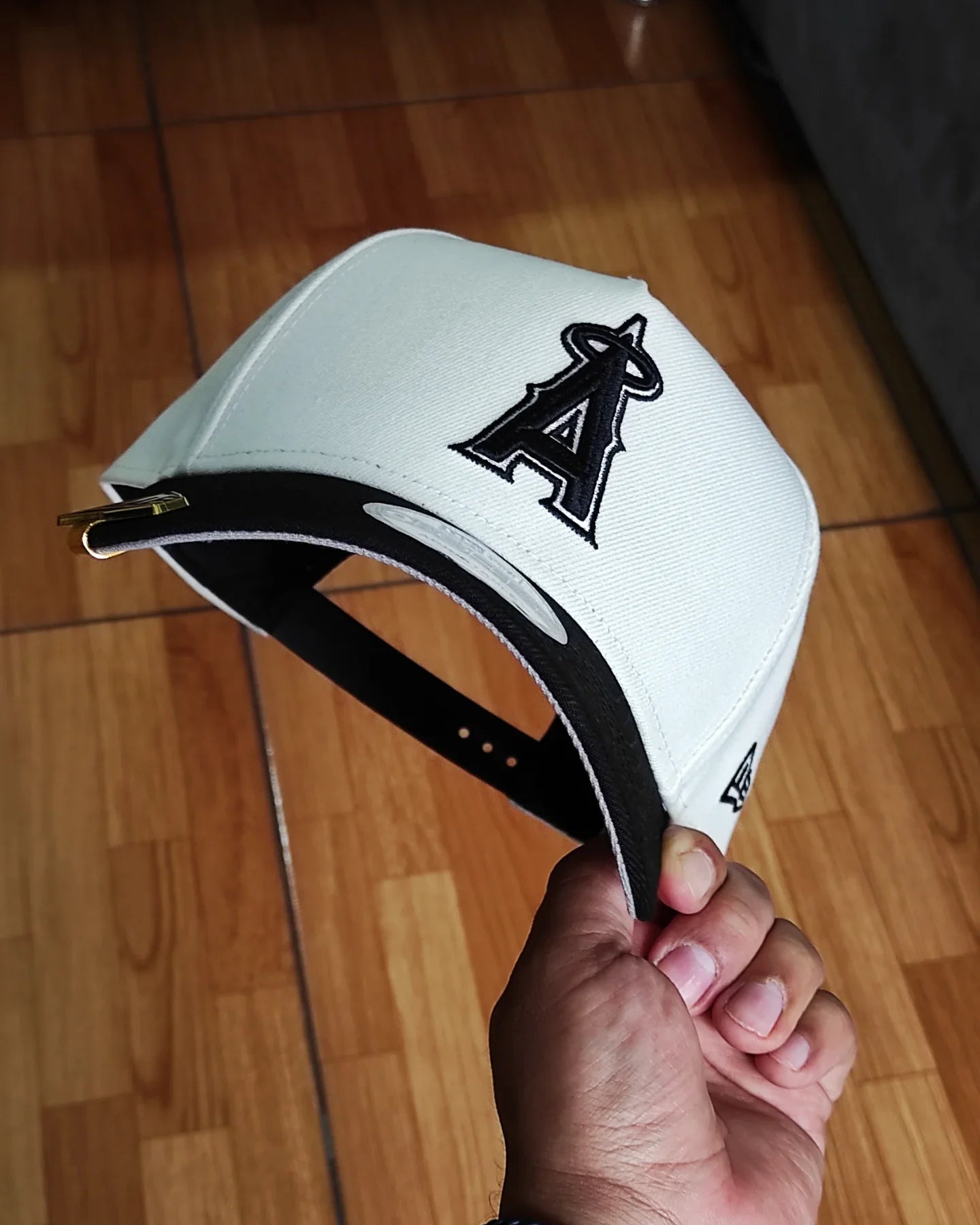 Gorra Snapback 9Forty A-Frame New Era Anaheim Angels Chrome Black 2 Tonos