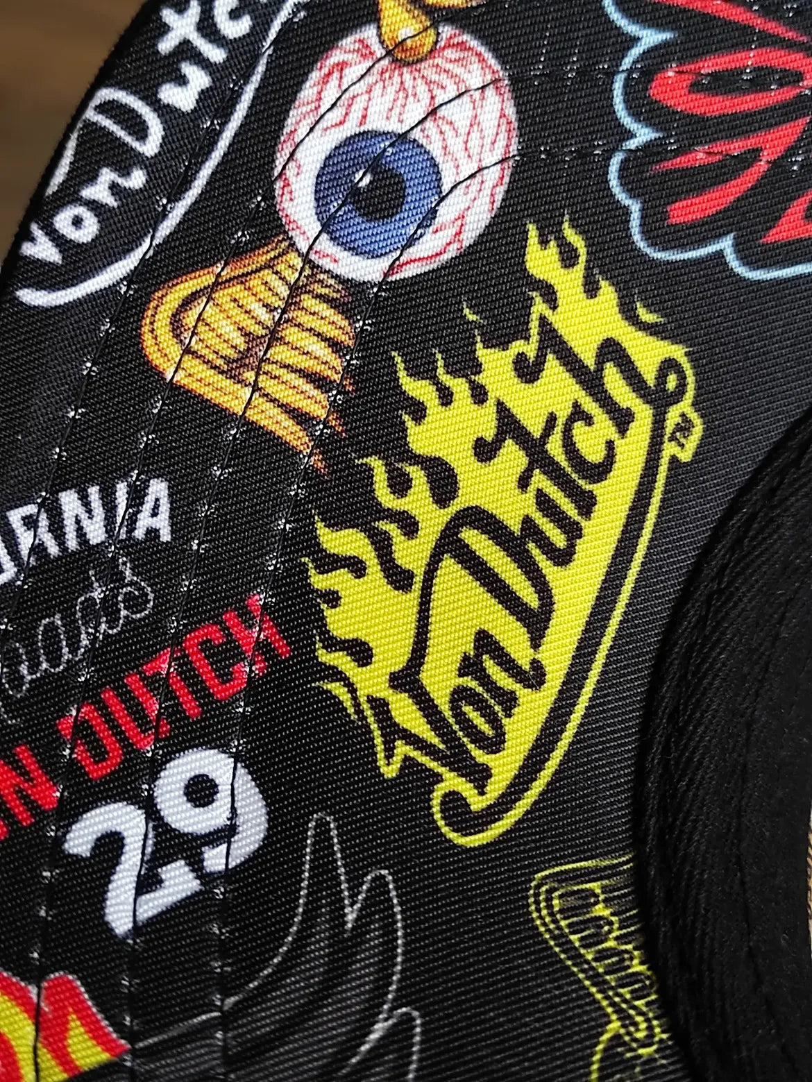 Von dutch trucker cap multilogo