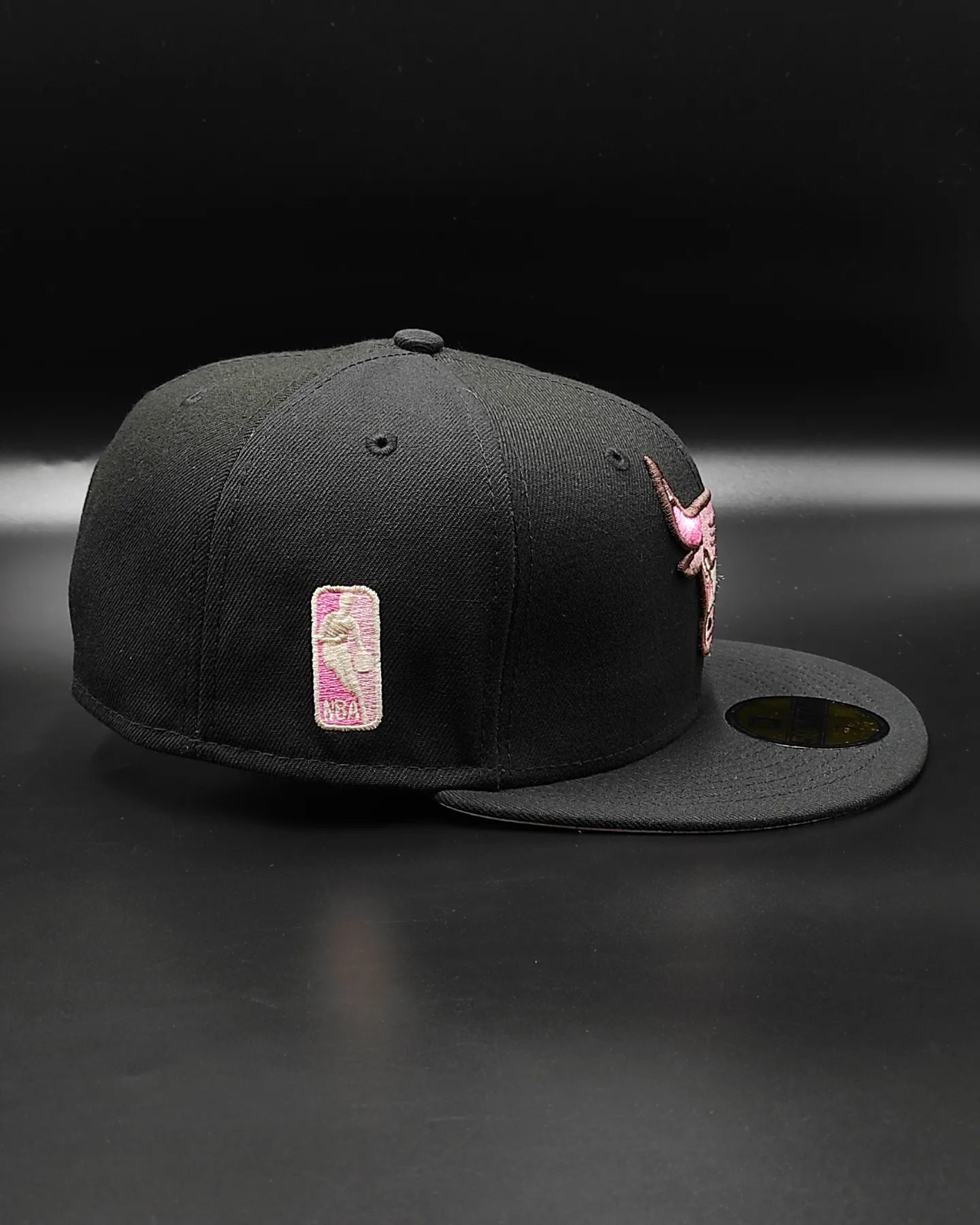 Gorra New Era 59fifty Chicago Bulls NBA patch "cookies and cream" - negro/rosa