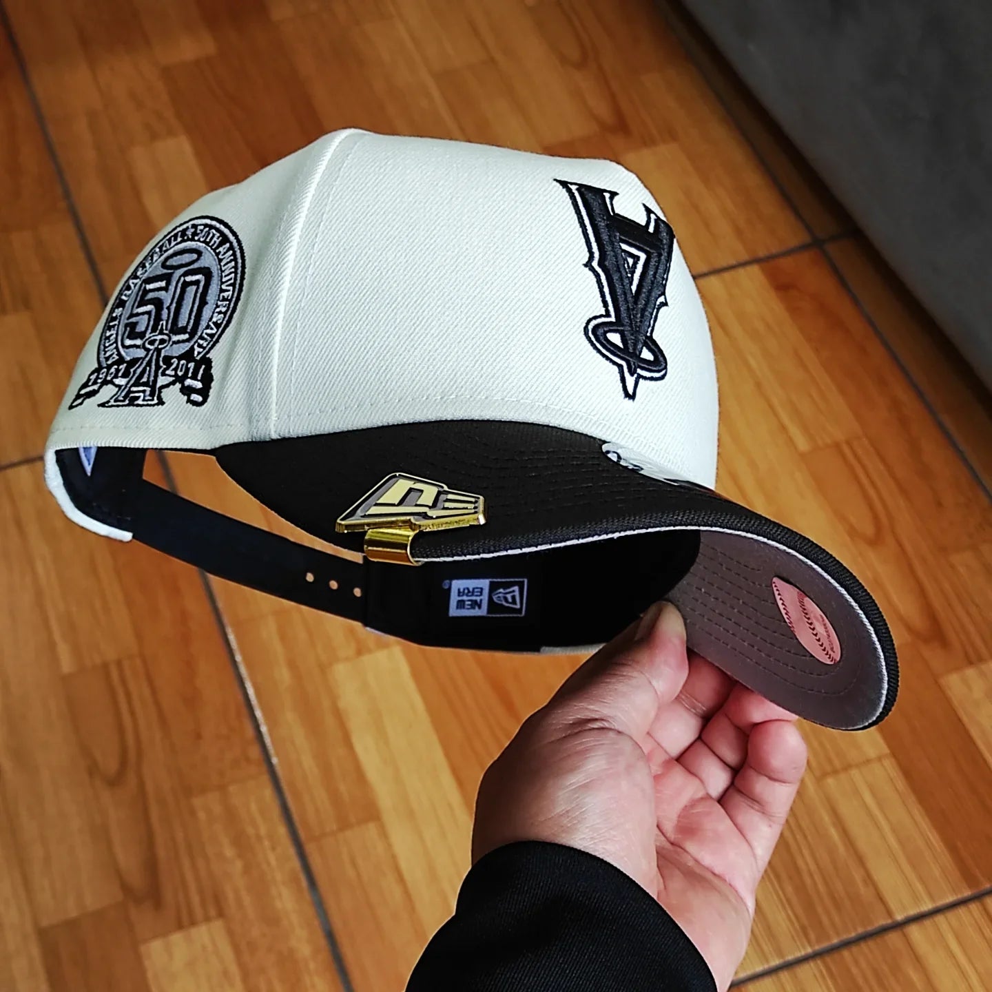 Gorra Snapback New Era Anaheim Angels Upside Down Chrome Black 2 Tone 50 Aniversario 9Forty A-Frame