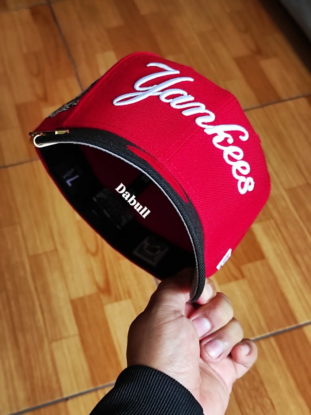 Gorra ajustada 59FIFTY de los New York Yankees Champions 2000 New Era roja y negra