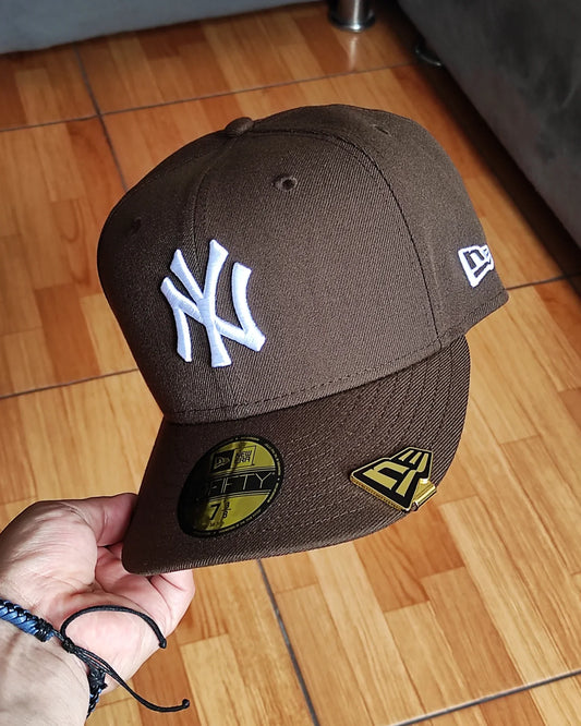 New Era New York Yankees marrón 59 fifty ajustada