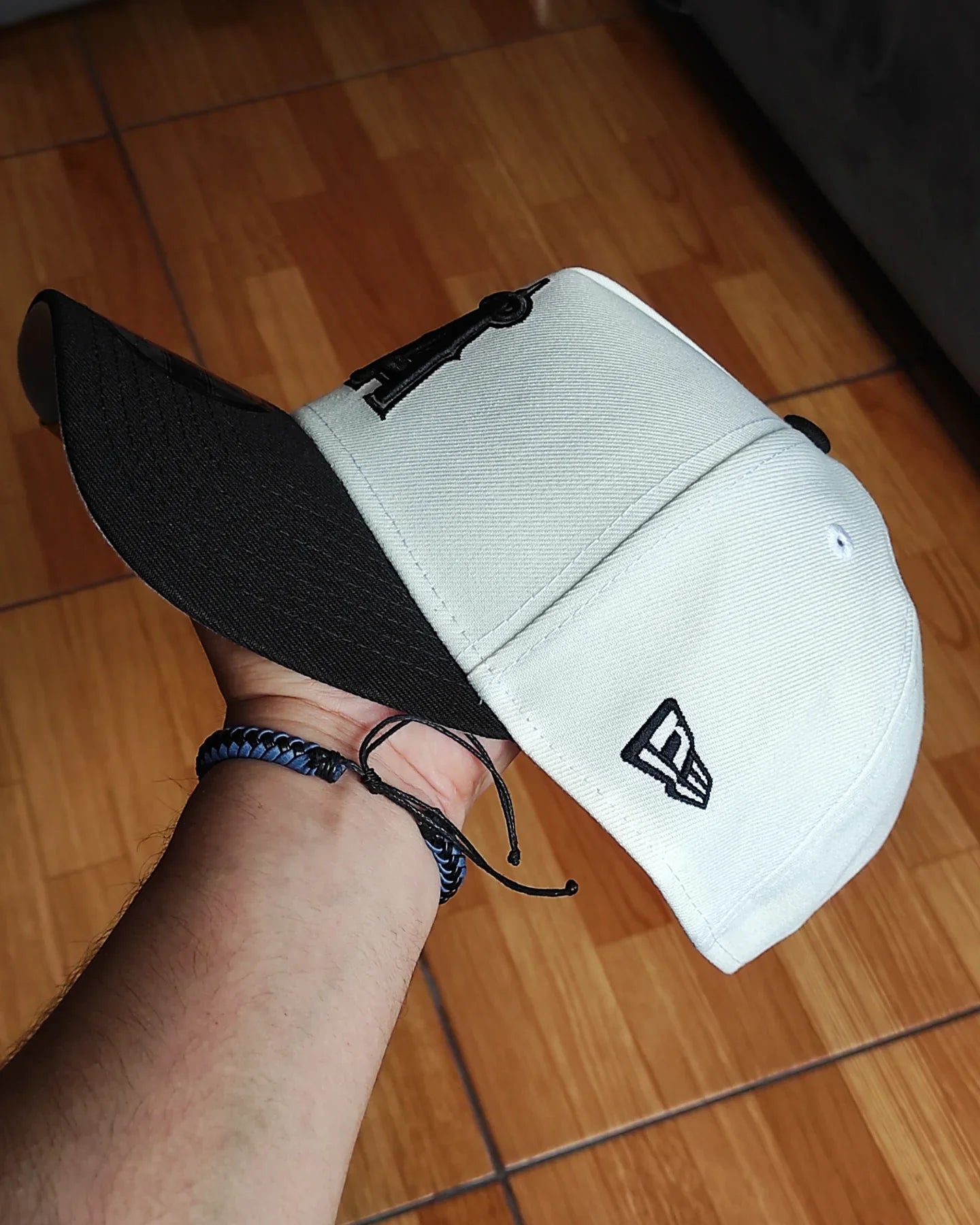 Gorra Snapback 9Forty A-Frame New Era Anaheim Angels Chrome Black 2 Tonos
