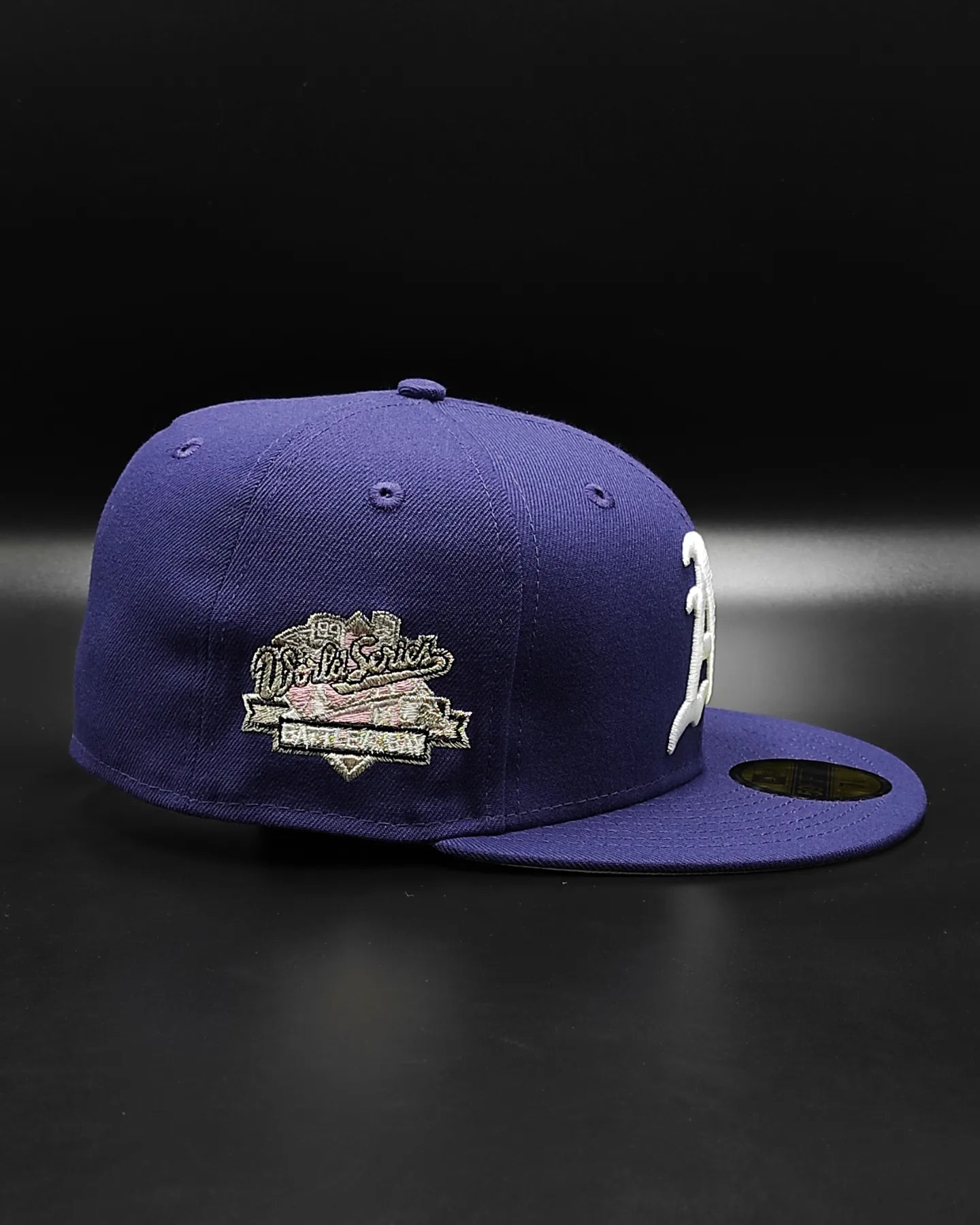 Gorra New Era Oakland Athletics 59fifty World Series parche UV rosa - morado