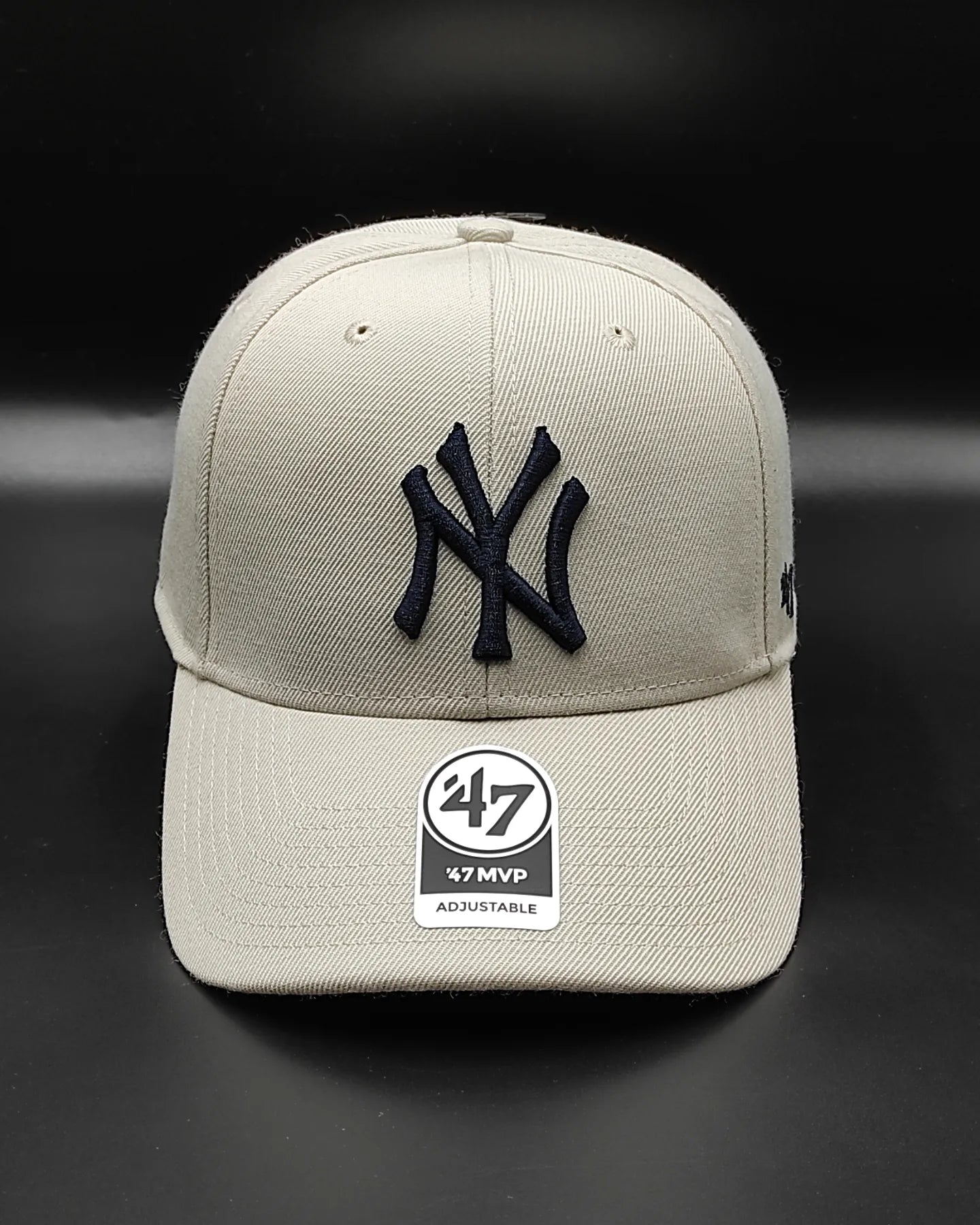 Gorra 47brand New York Yankees MVP Snapback color beige
