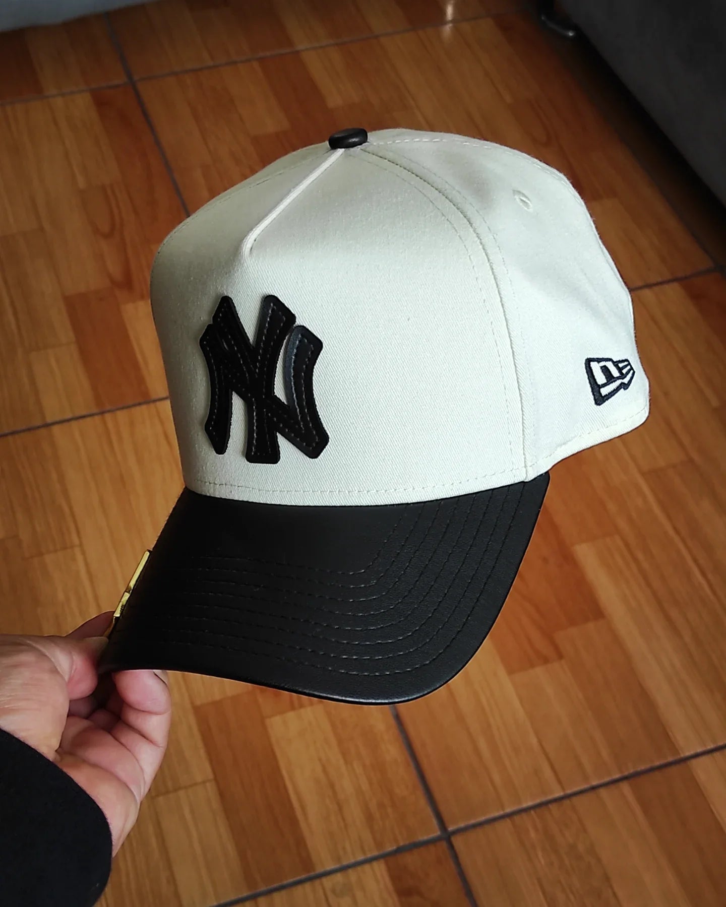 Gorra New Era New York Yankees de cuero con visera, modelo 9FORTY A-Frame Snapback