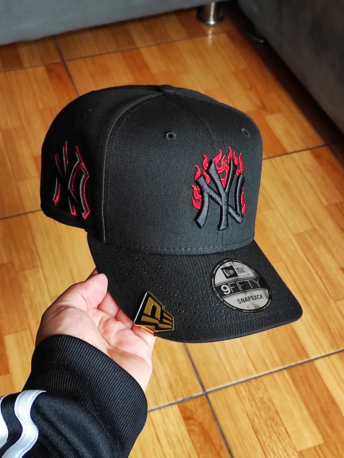 Gorra snapback 9FIFTY New Era New York Yankees llama 🔥 edición negra