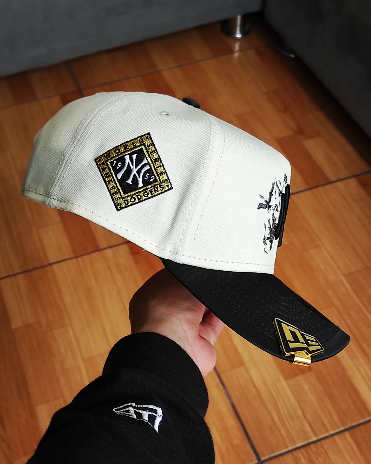 New Era New York Yankees Serie Mundial 1952 visera satinada chrome cuervos dos tonos 9 FORTY AFRAME