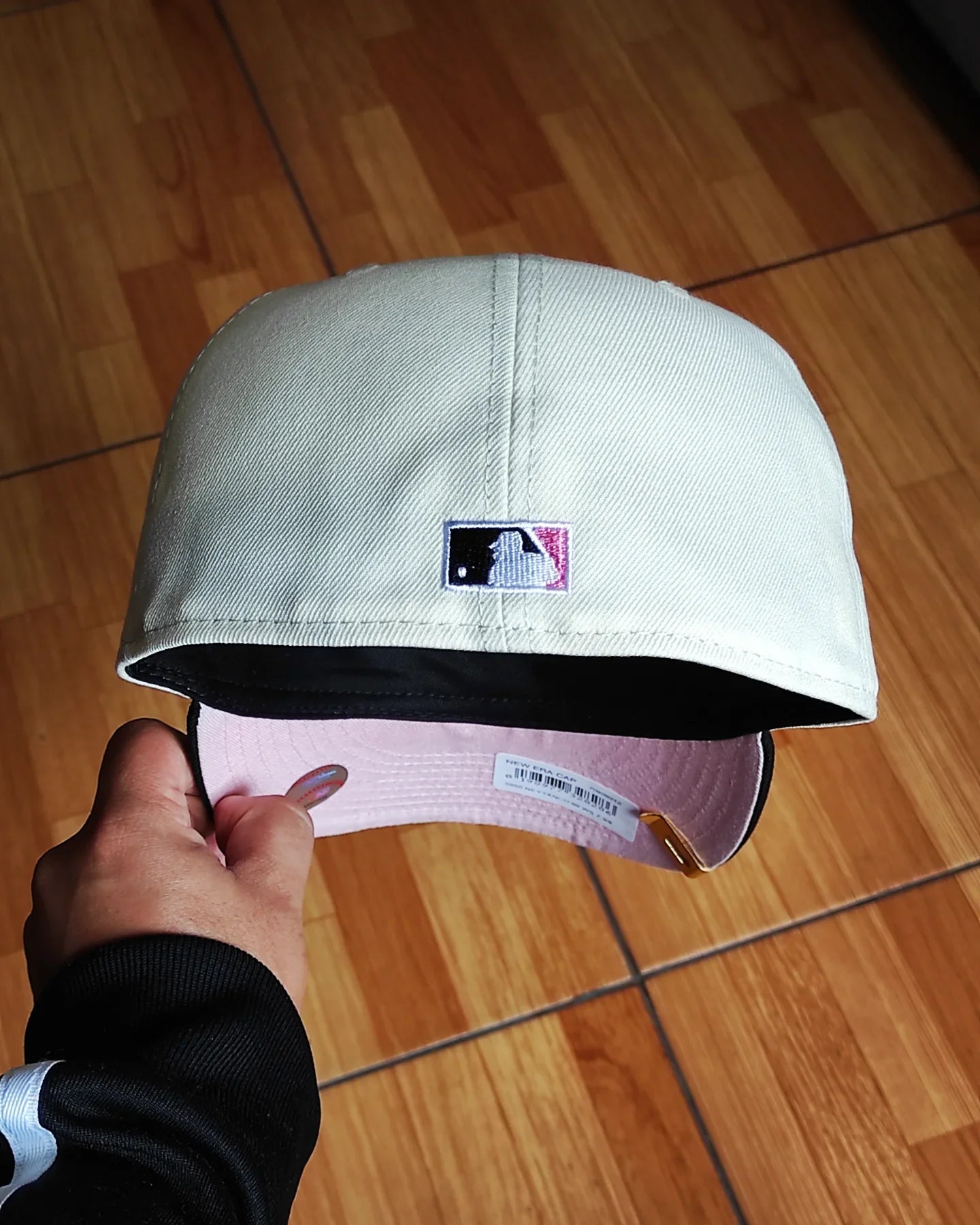 Gorra ajustada 59fifty New Era New York Yankees Rose Chrome Edición negra/rosa